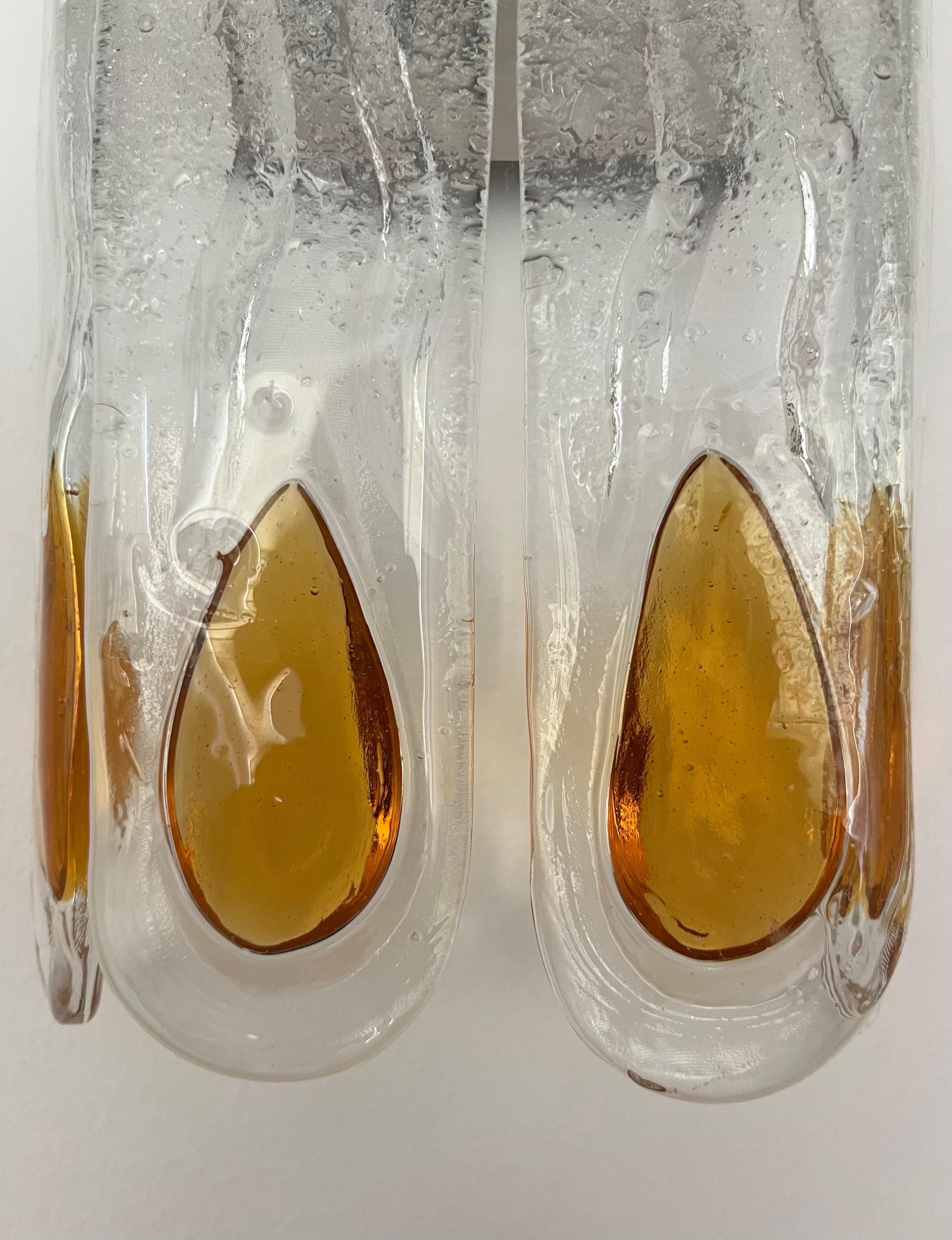 Italian Midcentury Set of Four Amber Clear Wall Sconces by Mazzega, 1970s For Sale 7
