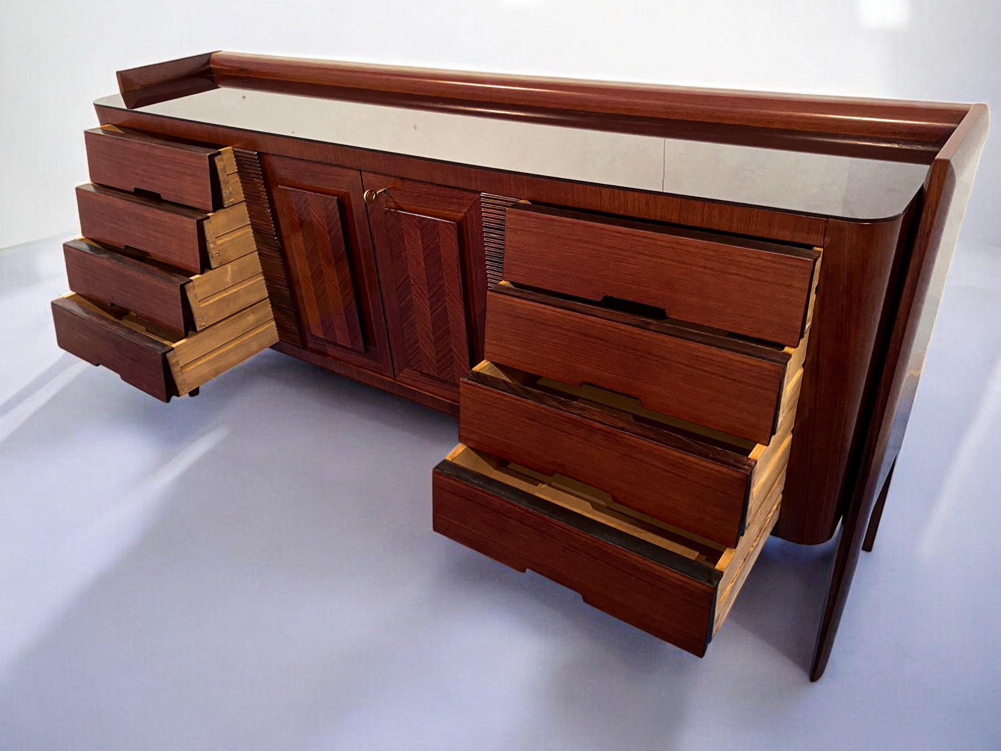 Italian Midcentury Sideboard Bar by Vittorio Dassi, 1950s For Sale 5