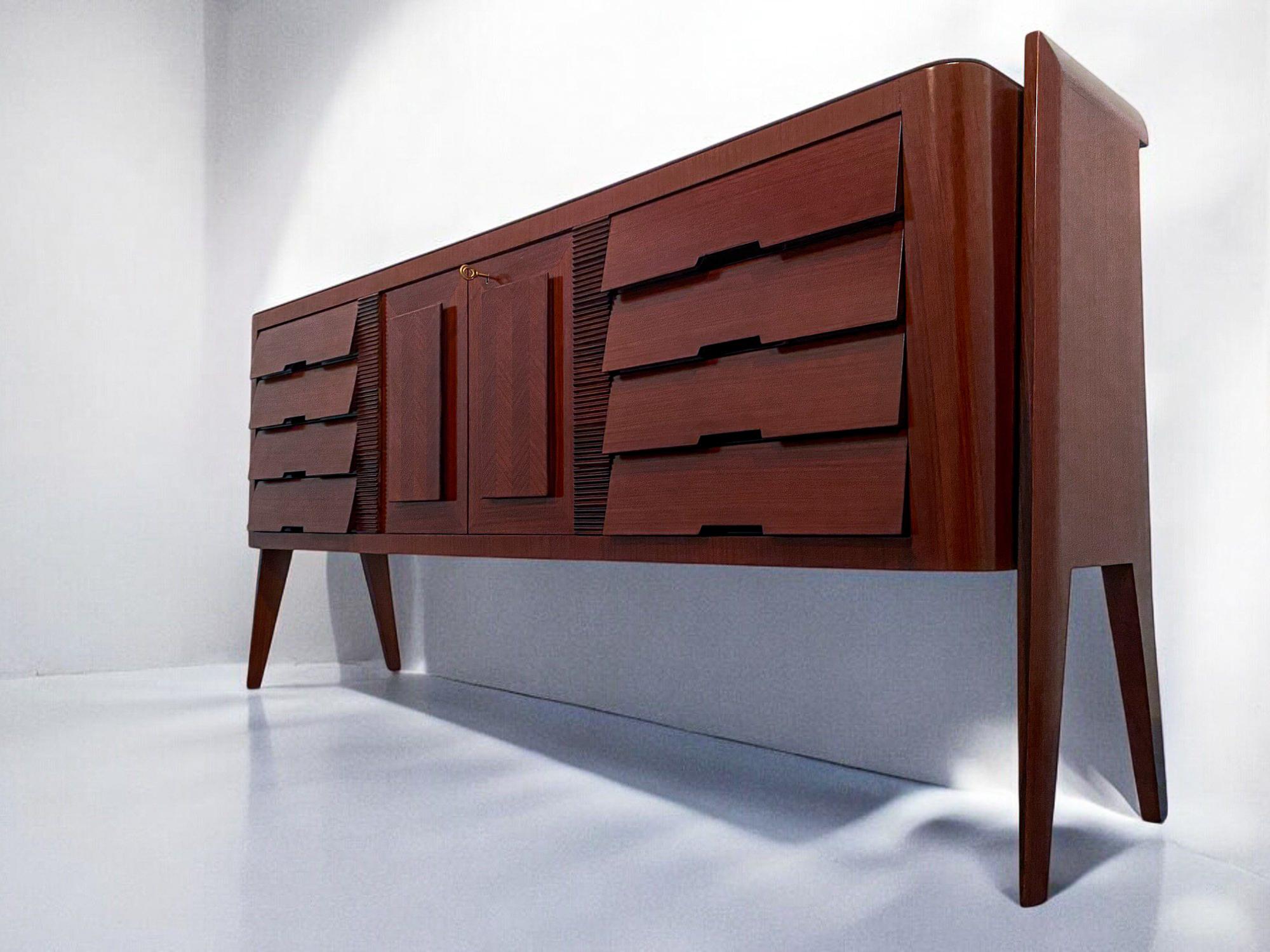 Italian Midcentury Sideboard Bar by Vittorio Dassi, 1950s For Sale 12
