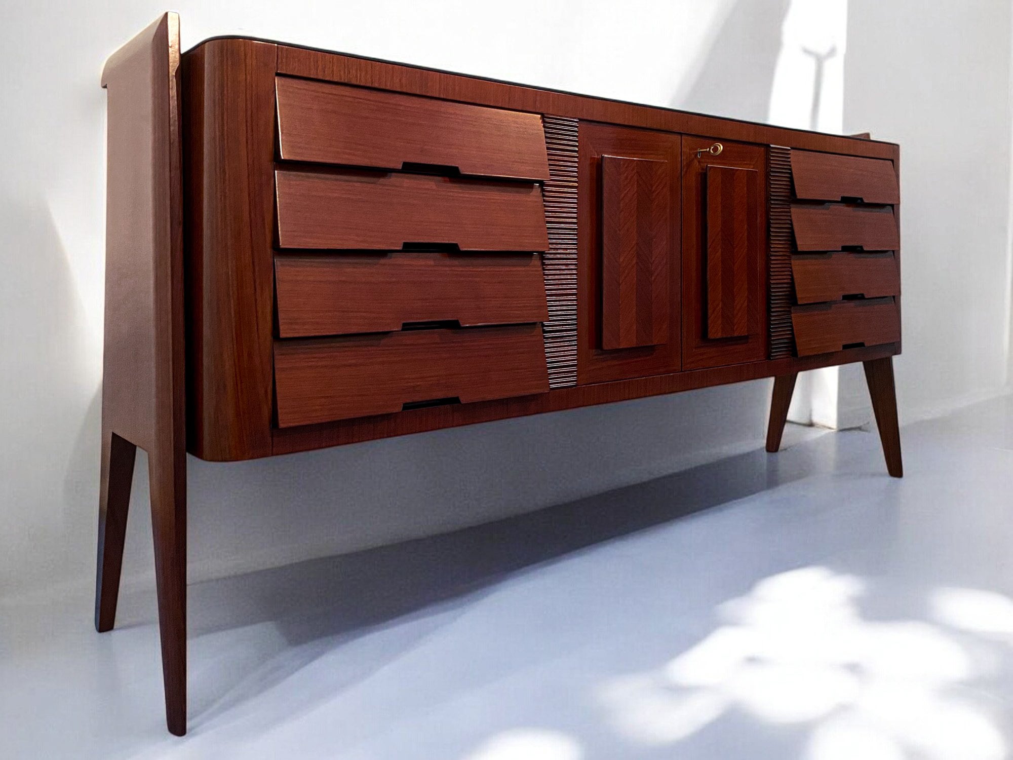Italian Midcentury Sideboard Bar by Vittorio Dassi, 1950s