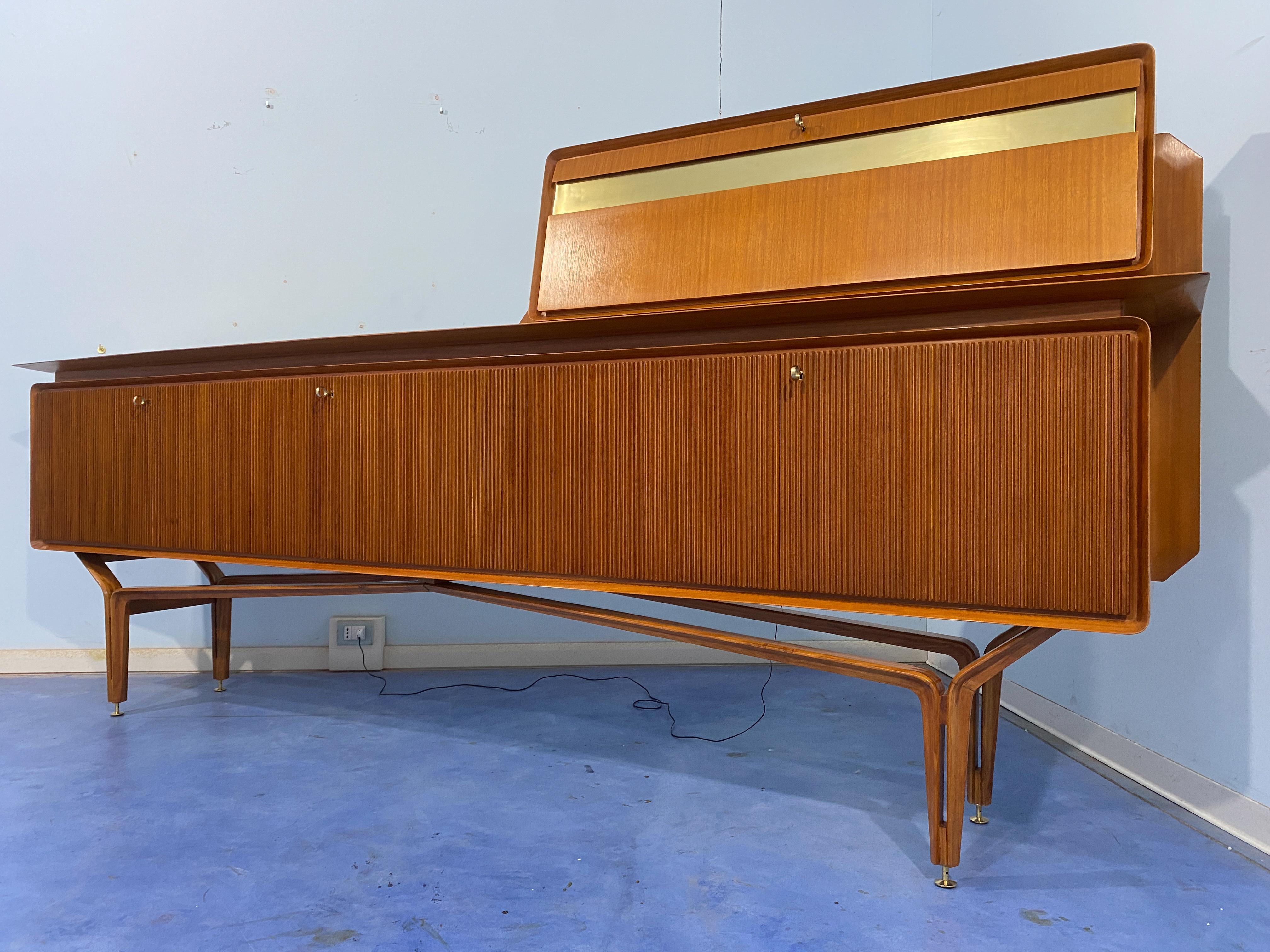 Italian Midcentury Sideboard by Consorzio Esposizione Mobili di Cantù, 1960s For Sale 12