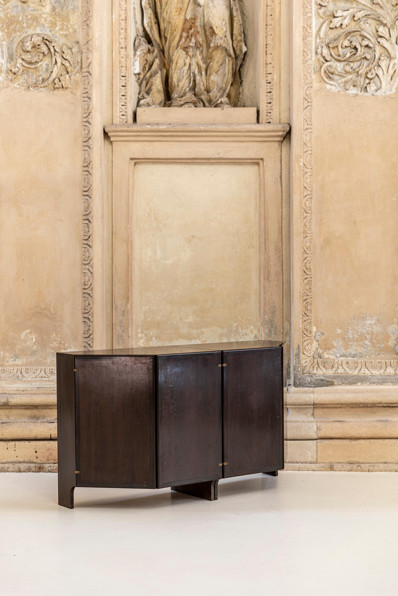 Italian Midcentury Sideboard by Franco Albini e Franca Helg In Excellent Condition In Piacenza, Italy