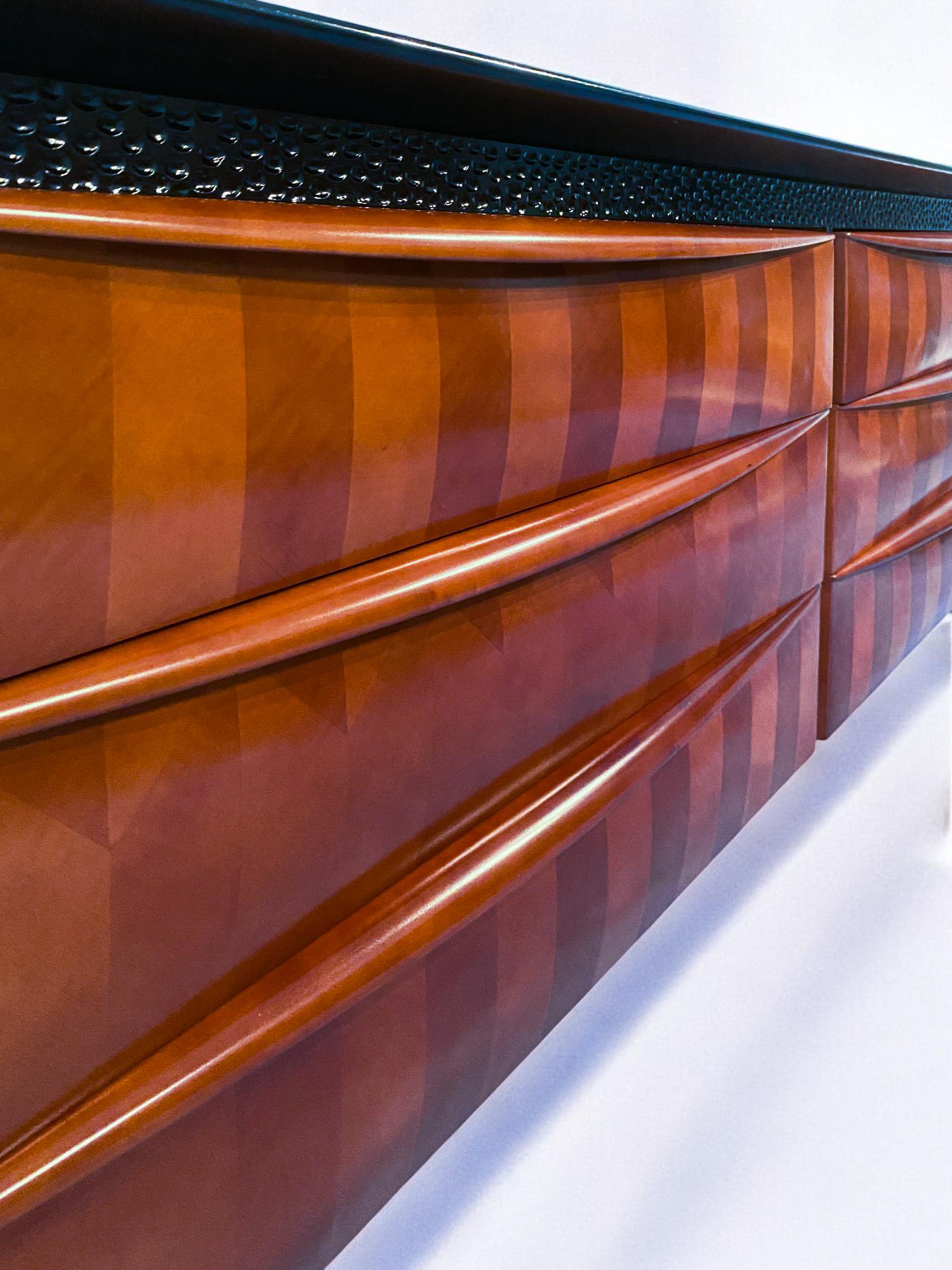 Credenza italiana del Medioevo di La Permanente Mobili di Cantù, 1950 in vendita 2