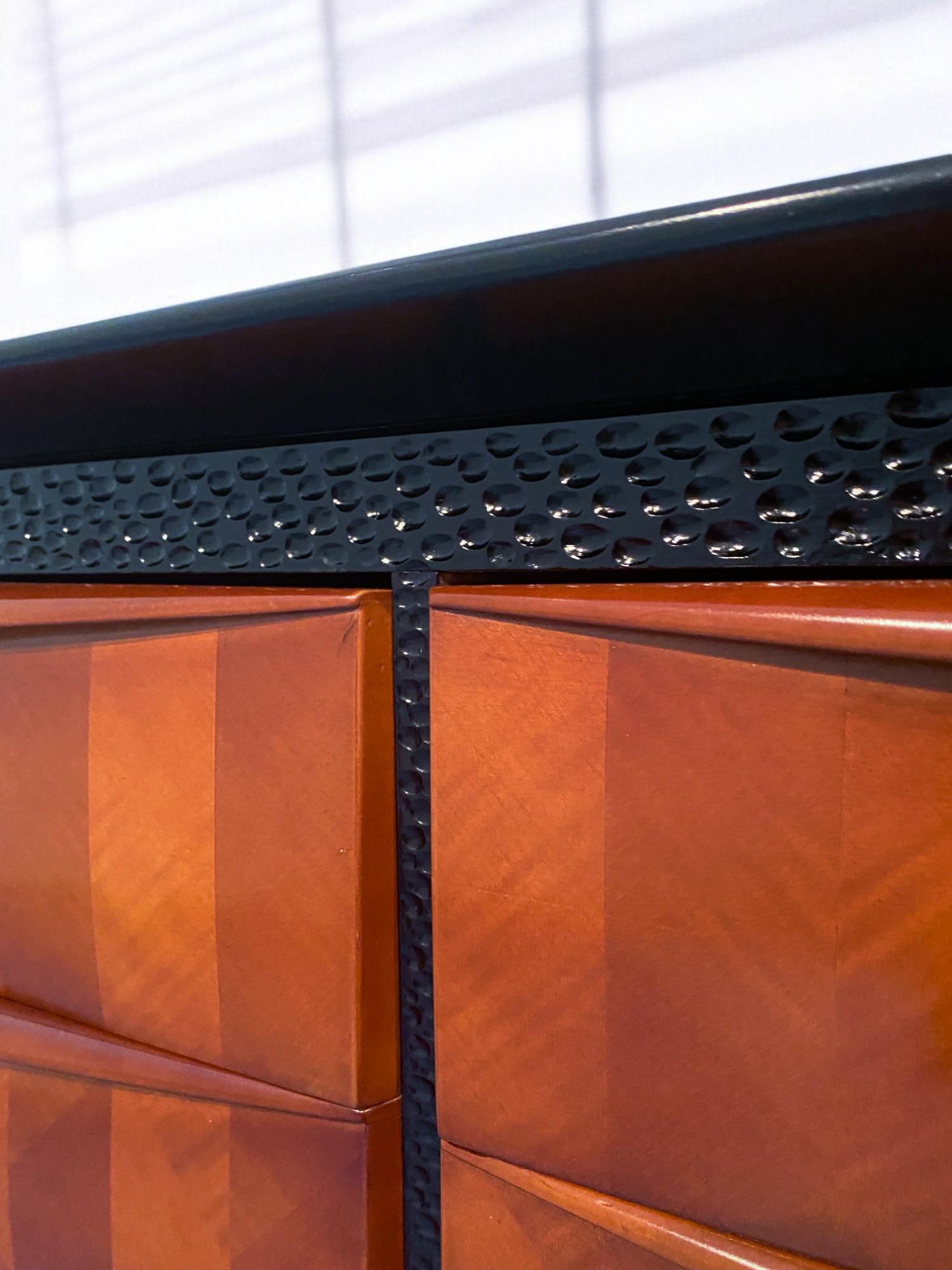 Credenza italiana del Medioevo di La Permanente Mobili di Cantù, 1950 in vendita 5