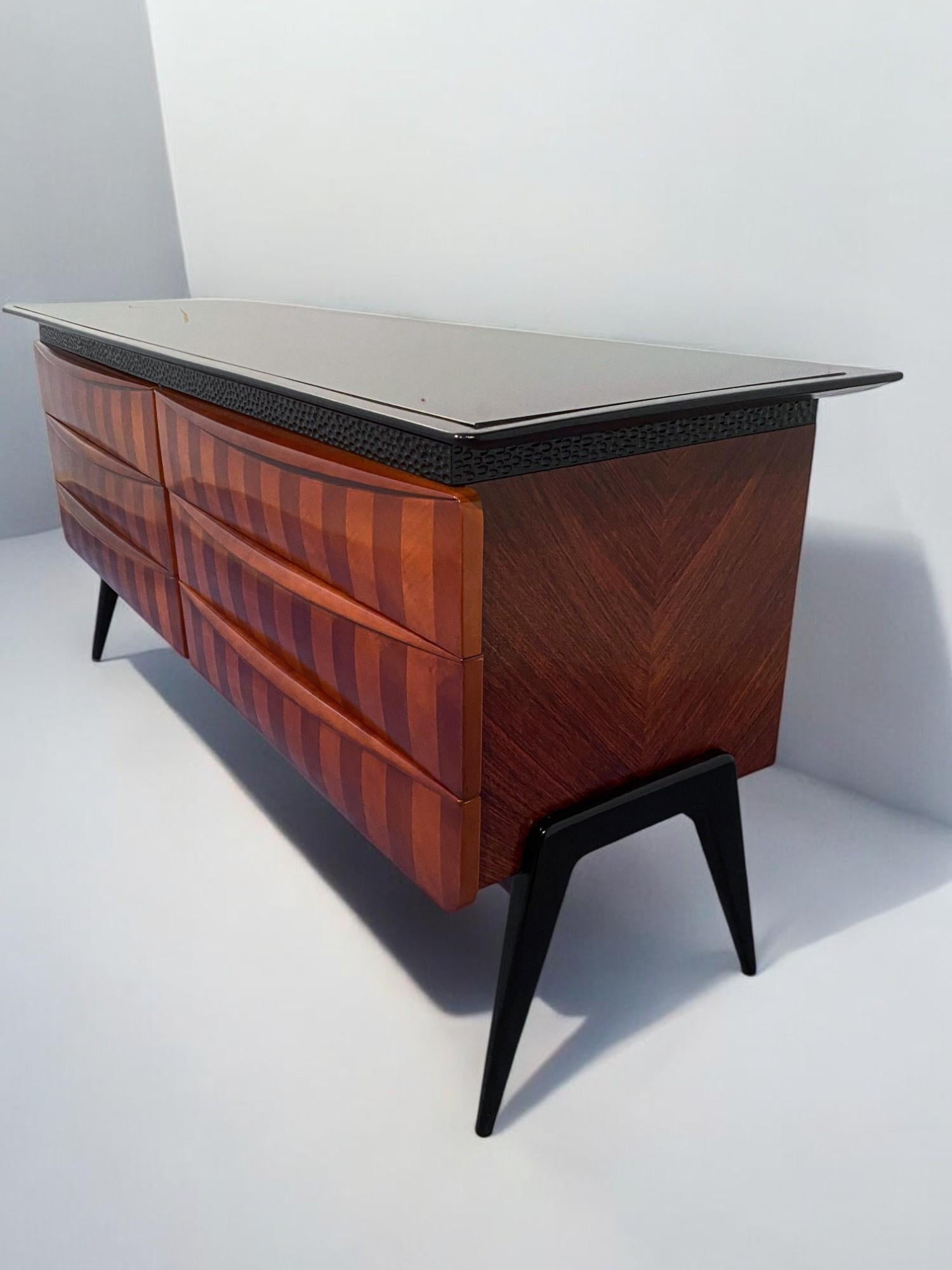 Credenza italiana del Medioevo di La Permanente Mobili di Cantù, 1950 in vendita 11