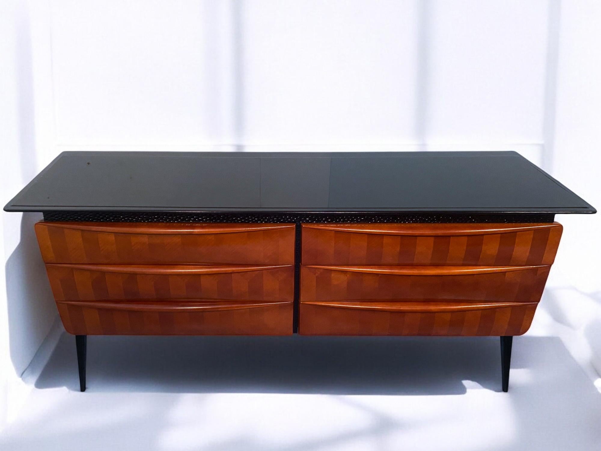 Credenza italiana del Medioevo di La Permanente Mobili di Cantù, 1950 in vendita 9
