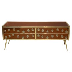 Italienisches MidCentury Sideboard aus braunem Muranoglas und Messing mit 28 Juwelen, 2020