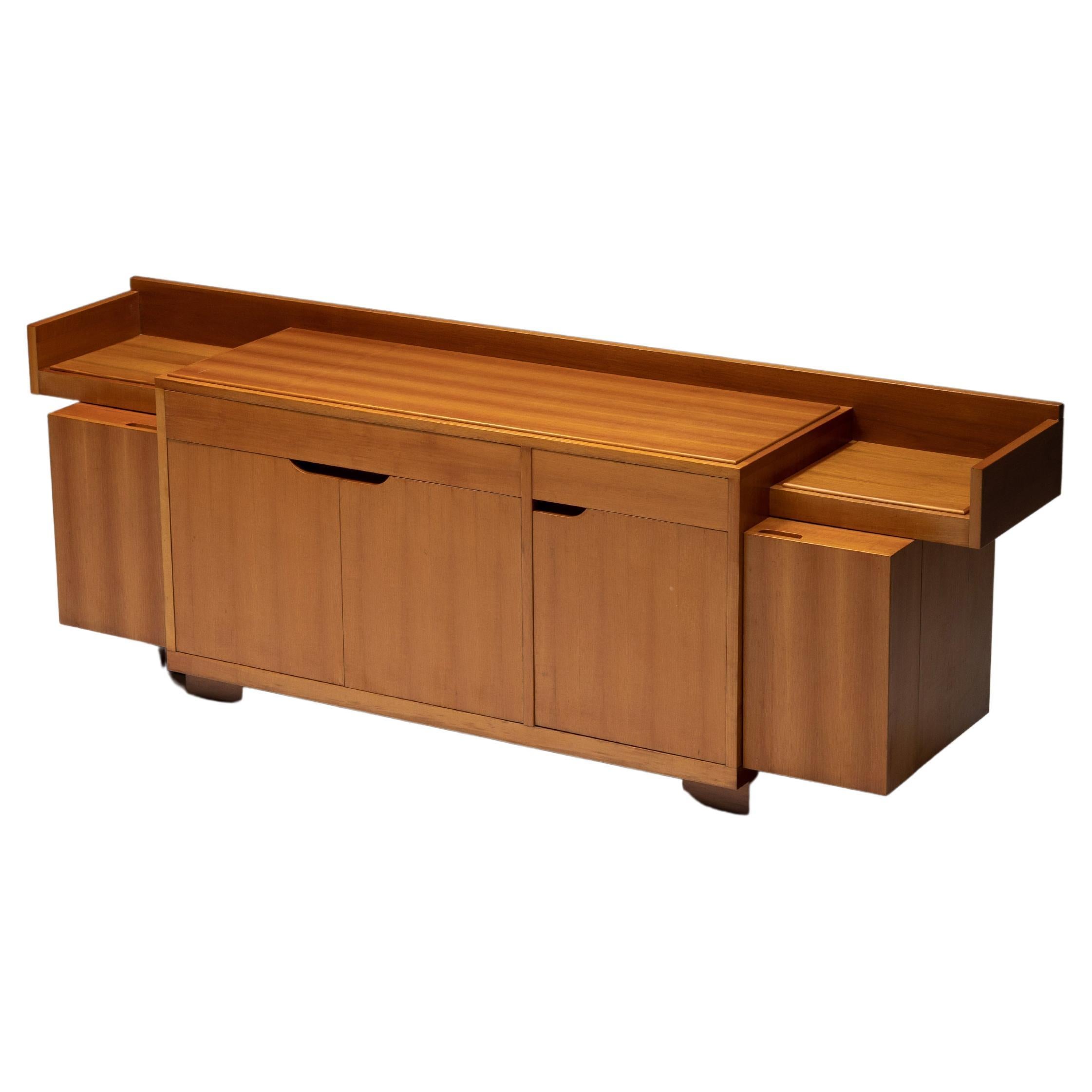 Italienisches Sideboard aus der Mitte des Jahrhunderts, Italien, 1970er Jahre
