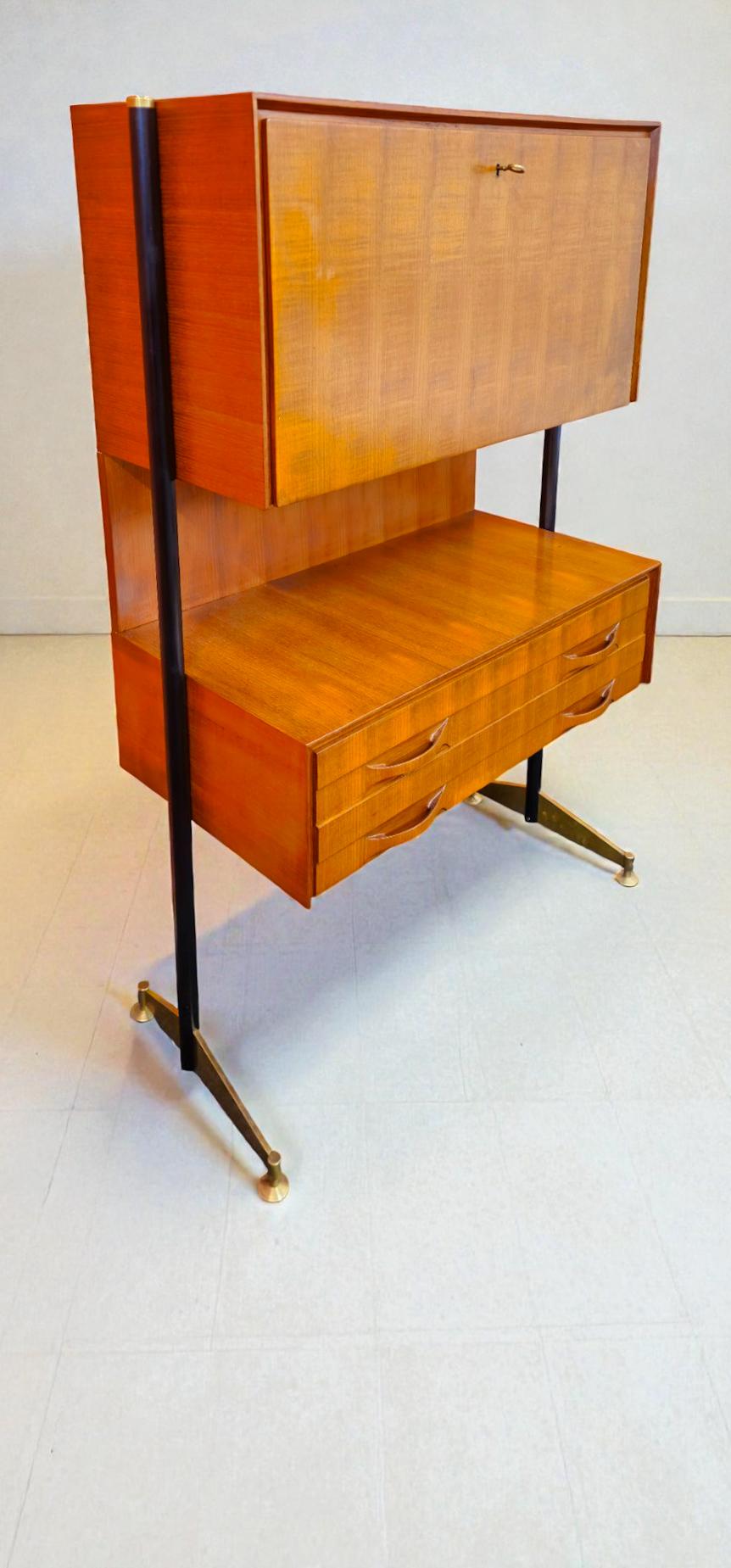 Credenza o mobile bar del Medioevo italiano in stile Ignazio Gardella, 1958 in vendita 8