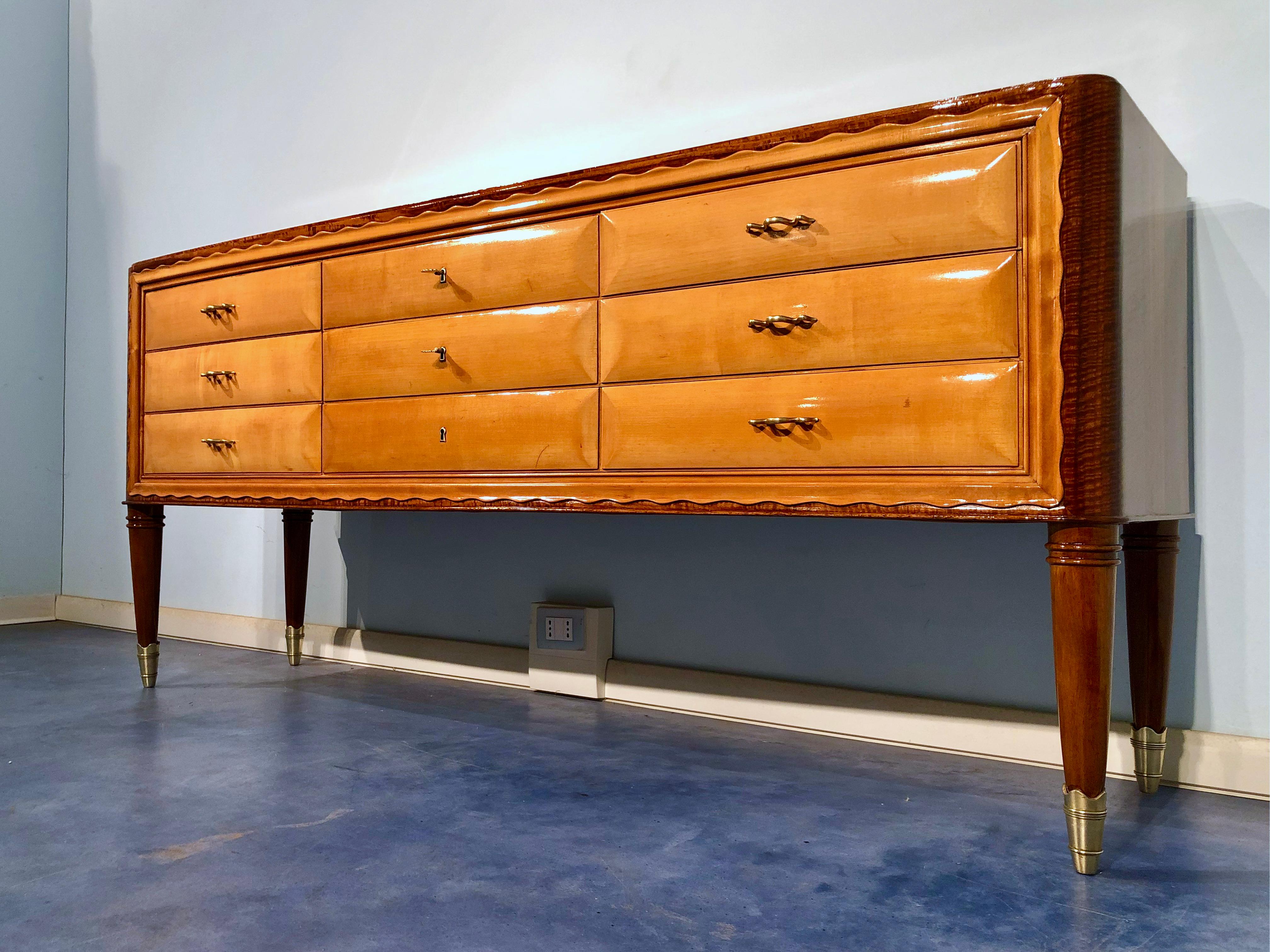 Italian Midcentury Sideboard or Chest of Drawers by Paolo Buffa, 1950s For Sale 9