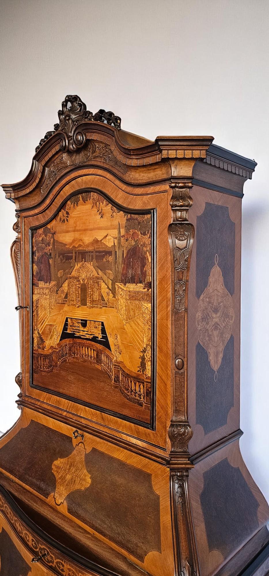Metà XX secolo Credenza o Trumeau intarsiato di Pietro Ferrario, Italia 1946 in vendita