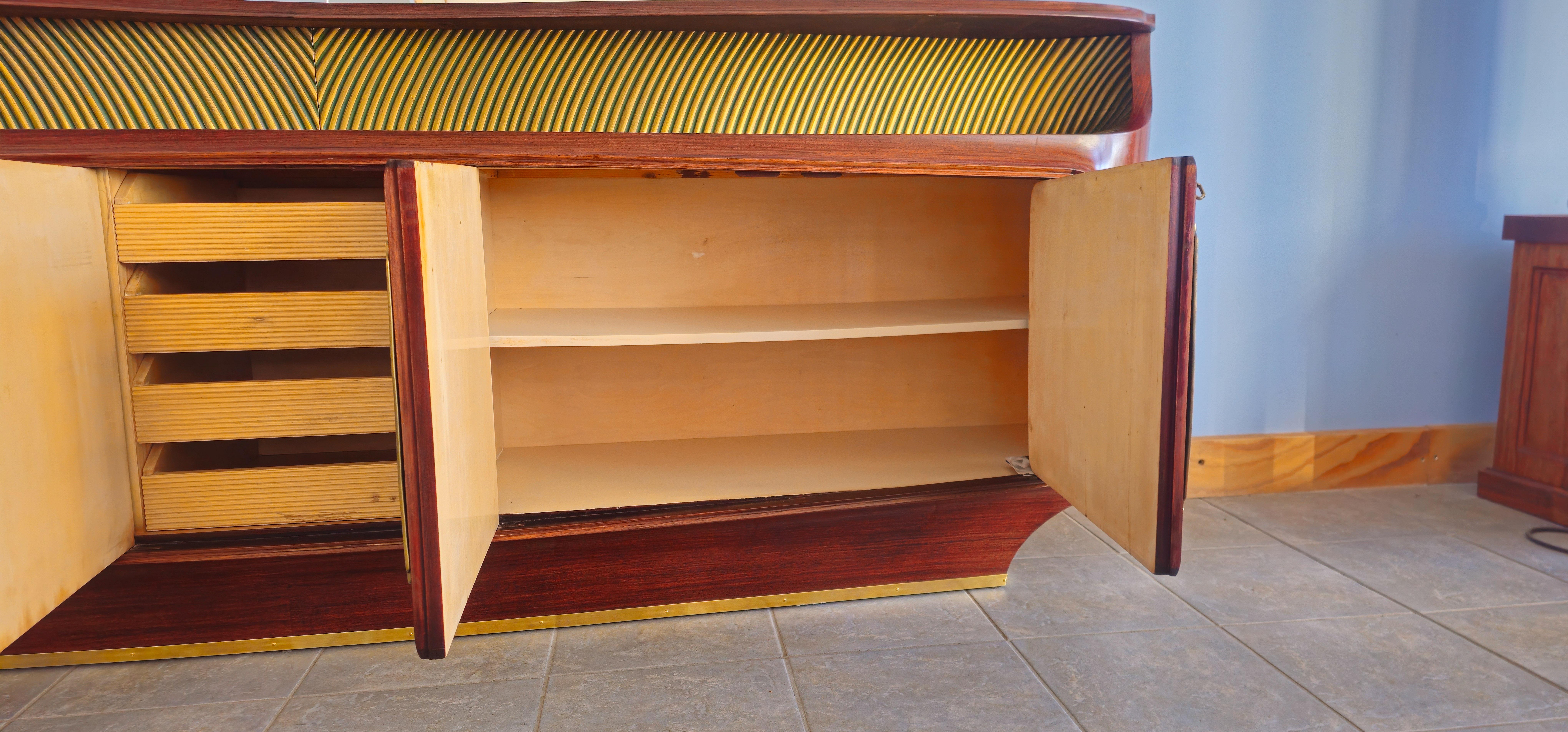 Credenza italiana del Medioevo con specchio, design di Vittorio Dassi, anni '50 in vendita 5