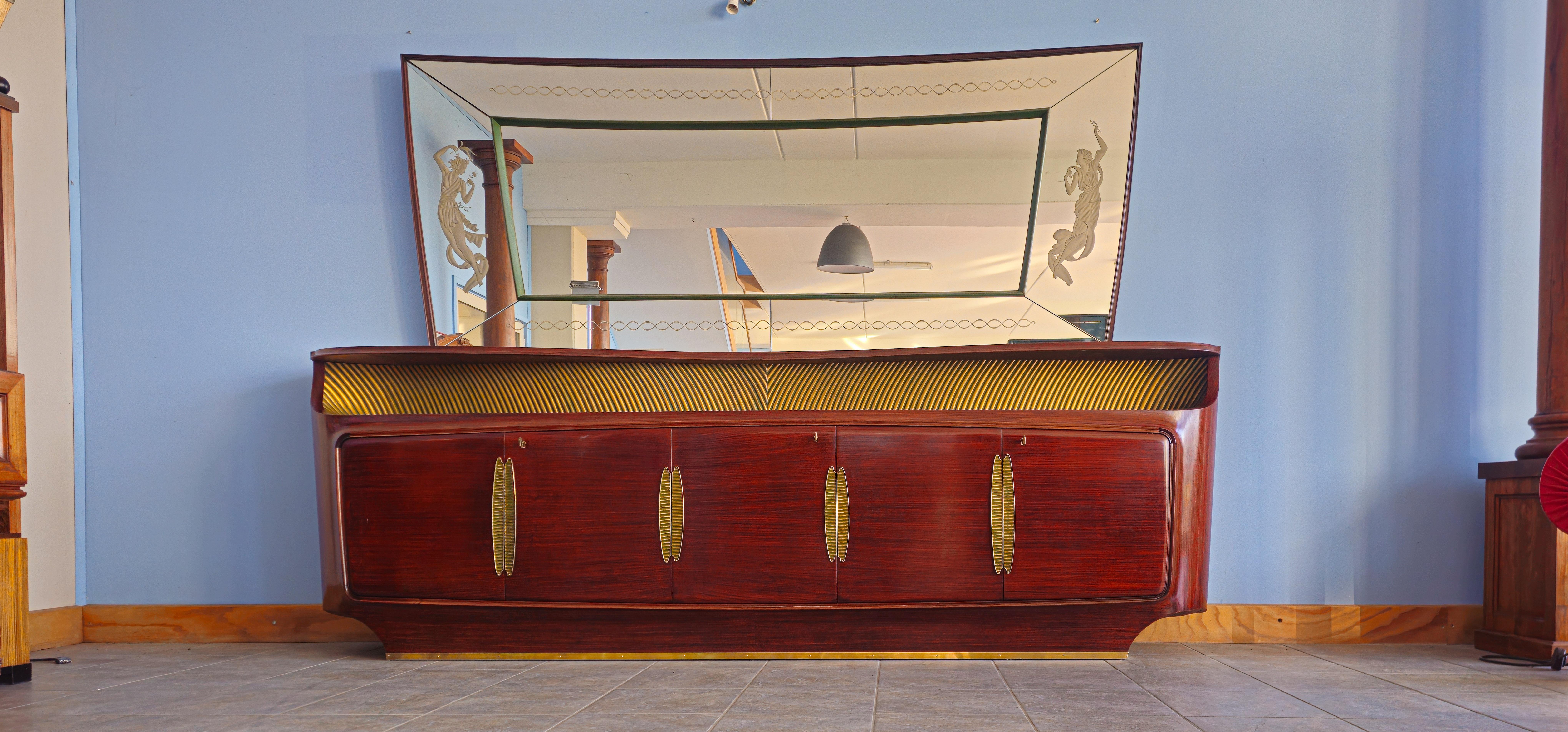 Credenza italiana del Medioevo con specchio, design di Vittorio Dassi, anni '50 In condizioni buone in vendita a Traversetolo, IT