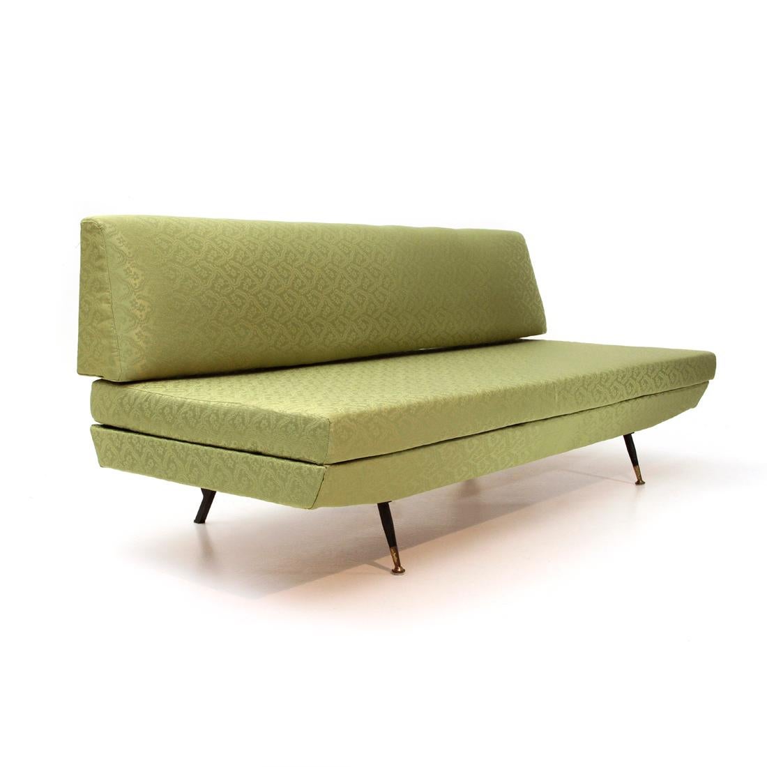 Italian manufacturing sofa bed produced in the 1950s.
Structure in black painted metal.
Seat and back in wood, padded and lined with new green iridescent fabric.
Adjustable metal bedsprings in different positions.
Cushion with new padding and