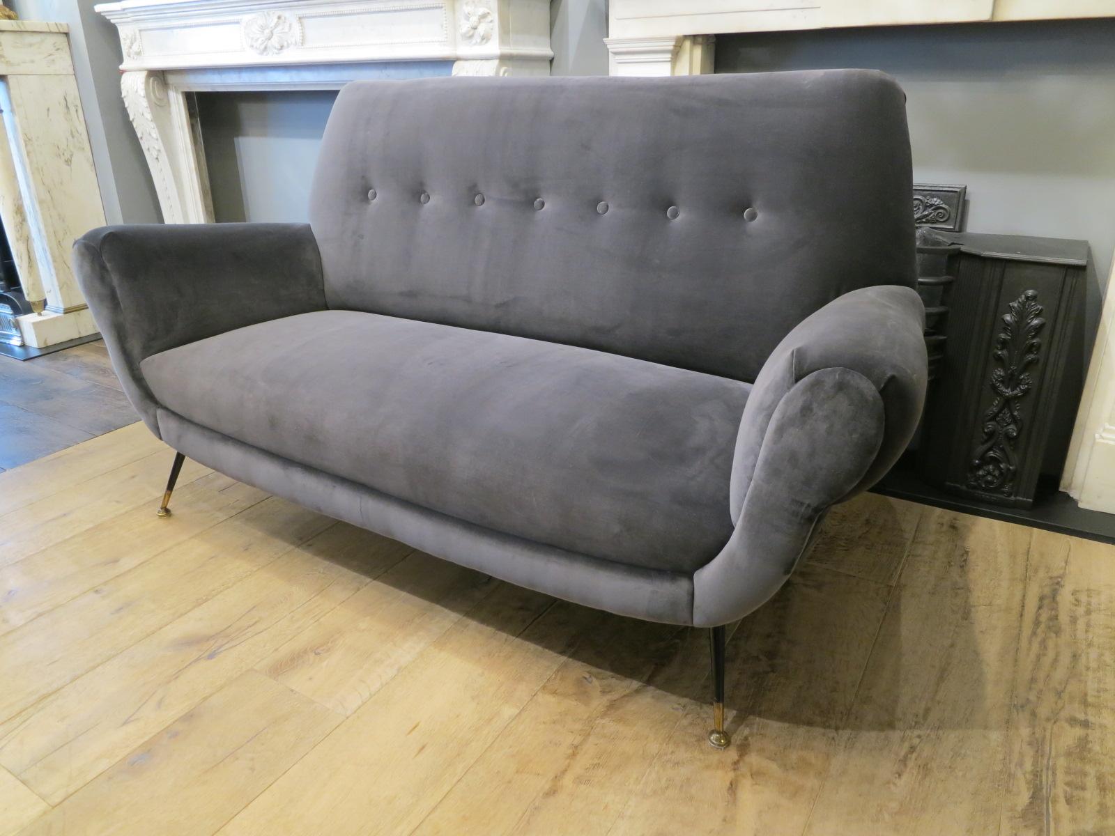 Italian Midcentury Sofa by Minotti (Moderne der Mitte des Jahrhunderts)