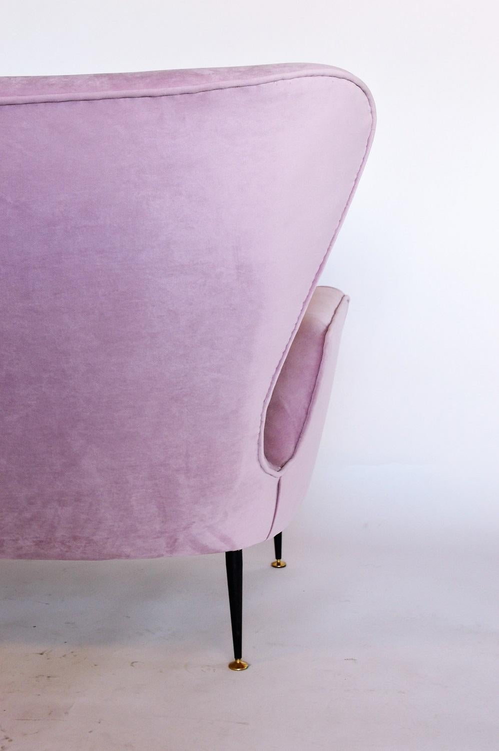 Italian Midcentury Sofa or Settee with Brass and Lilac Pink Velvet, 1950s 8