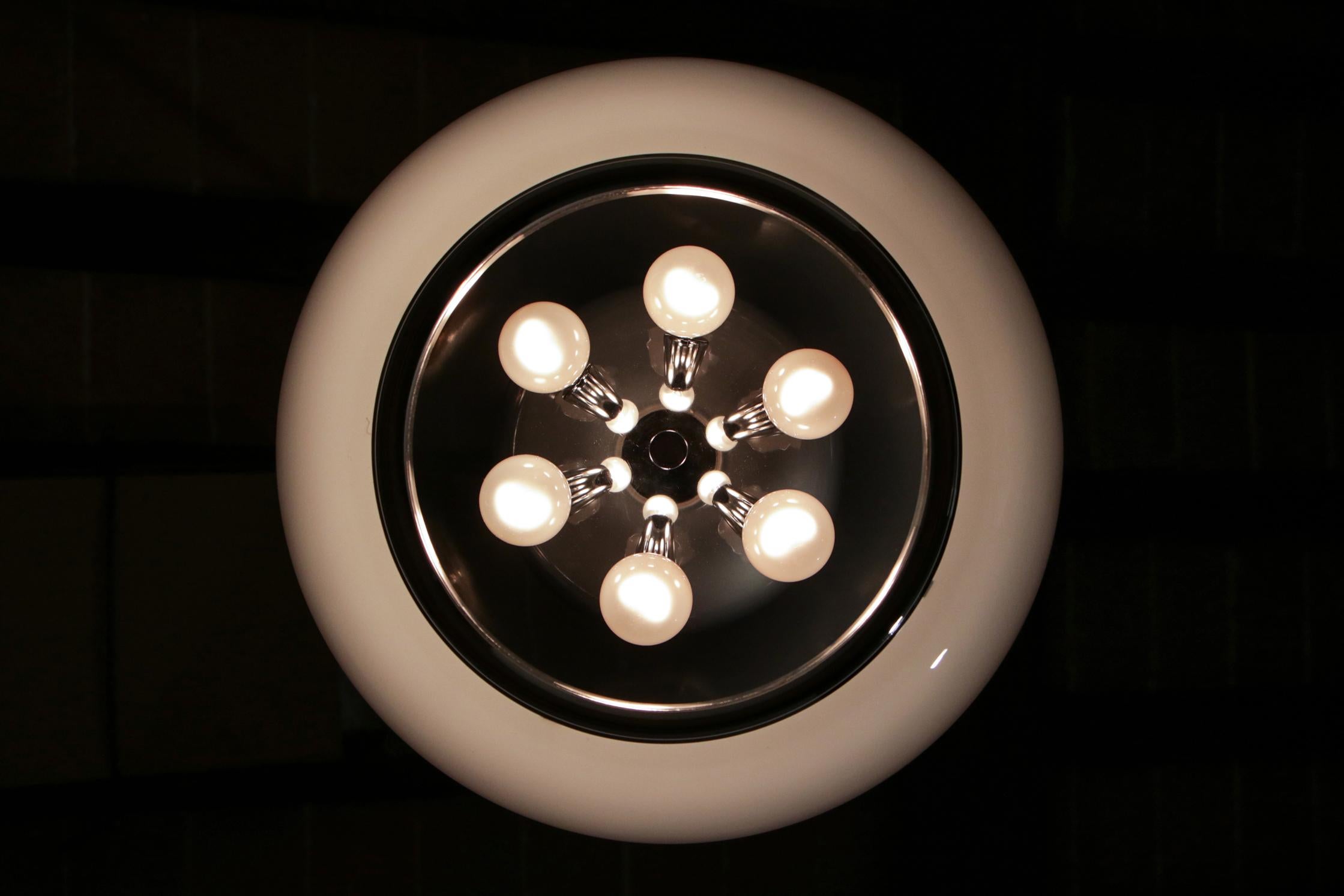 Italian Midcentury Space Age Pendant Lamp Designed by Carlo Nason for Mazzega For Sale 6