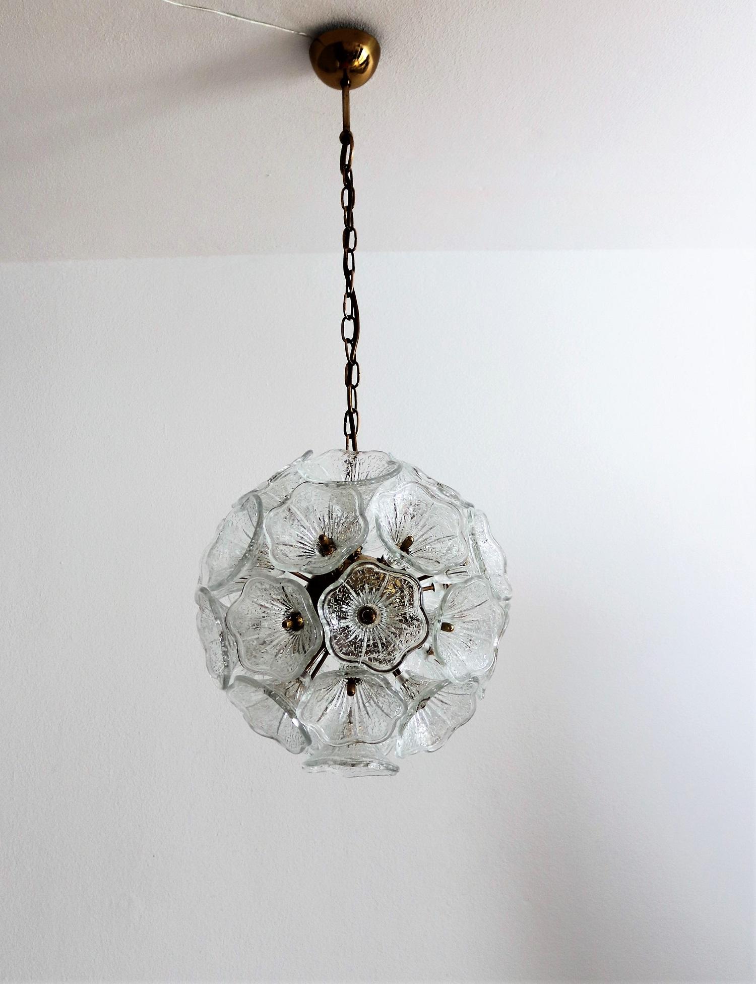 Italian Midcentury Sputnik Glass and Brass Chandelier by Venini, 1960s 9