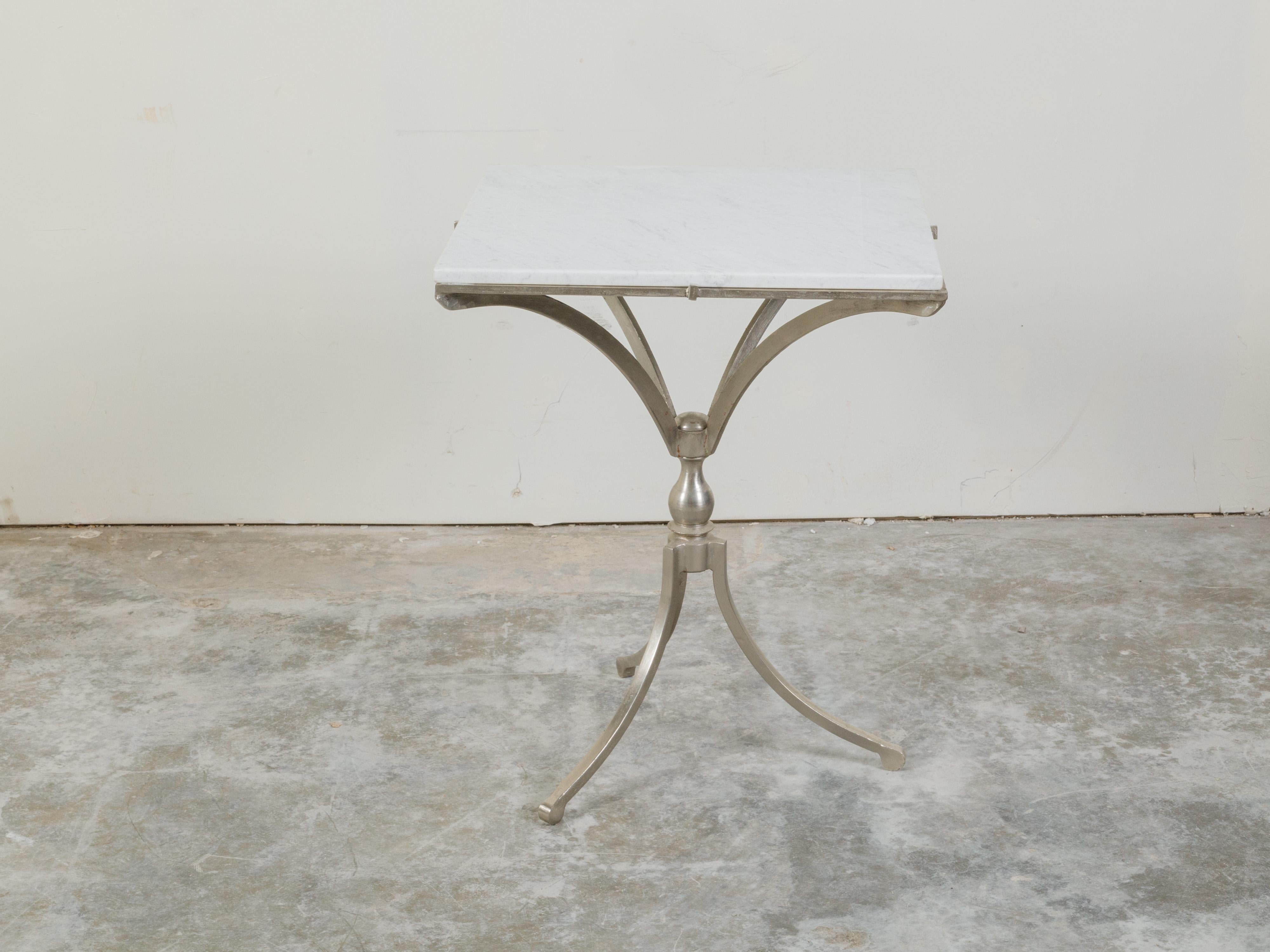Italian Midcentury Steel Table with White Marble Top and Tripod Base For Sale 2