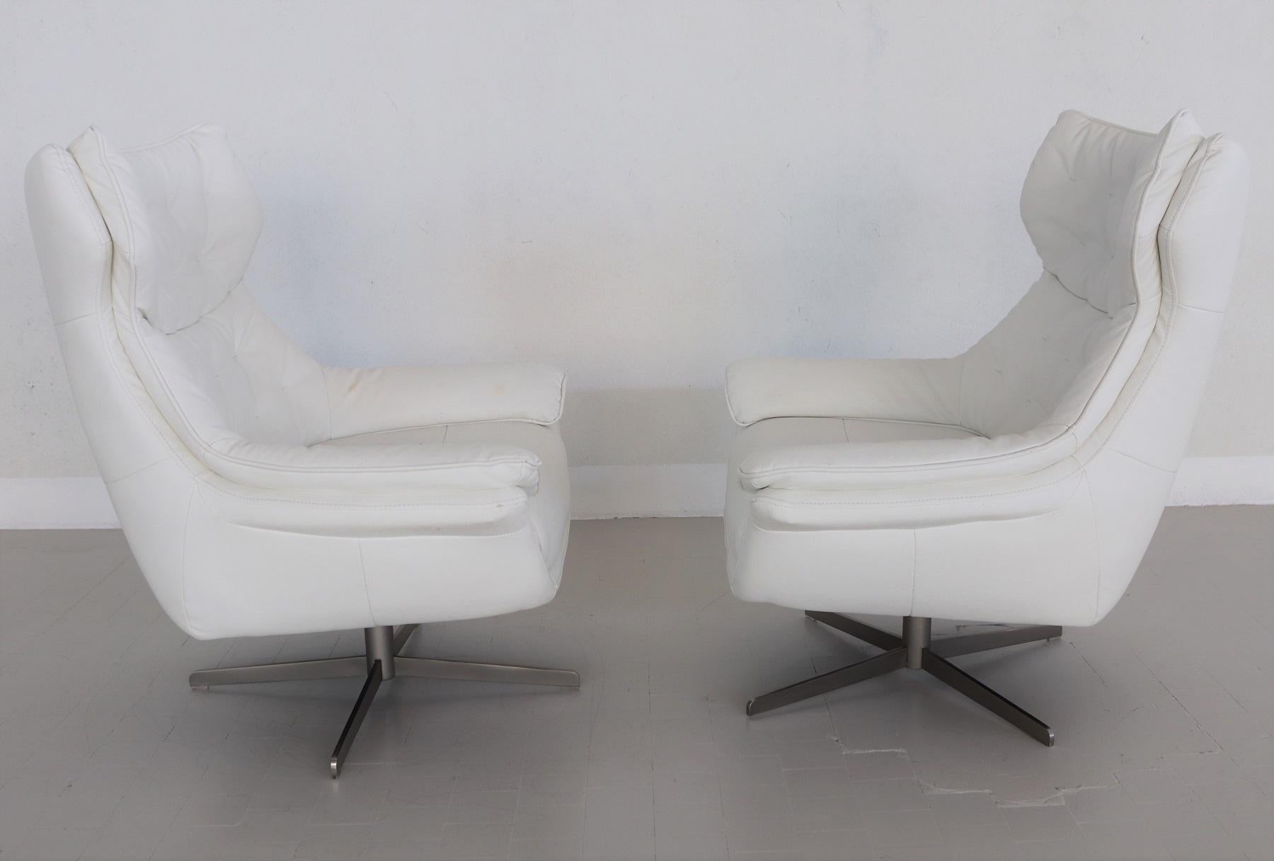 Italian Midcentury Swivel Armchairs in White Leather, 1980s For Sale 13