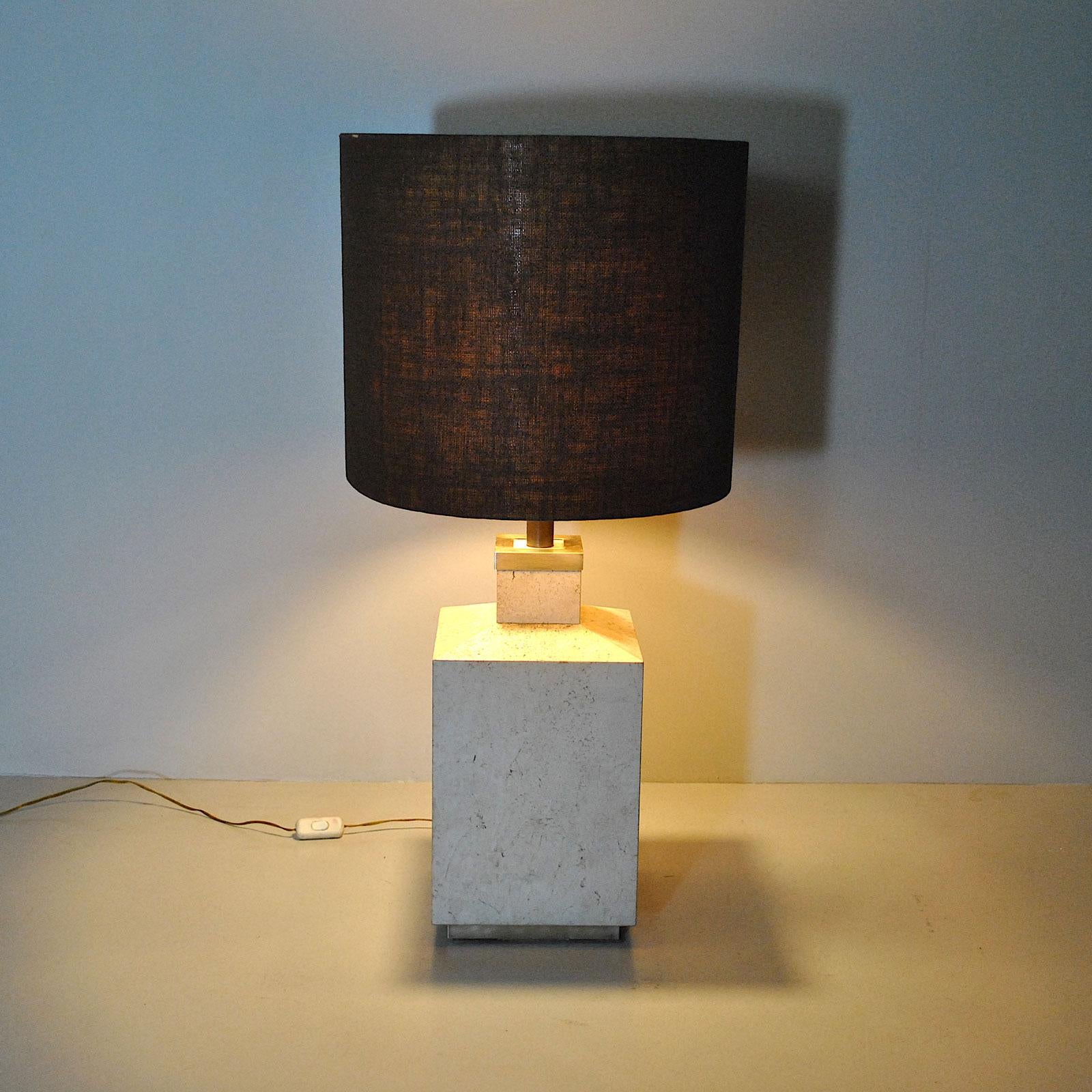 Italian Midcentury Table Lamp Form the 1970s For Sale 4