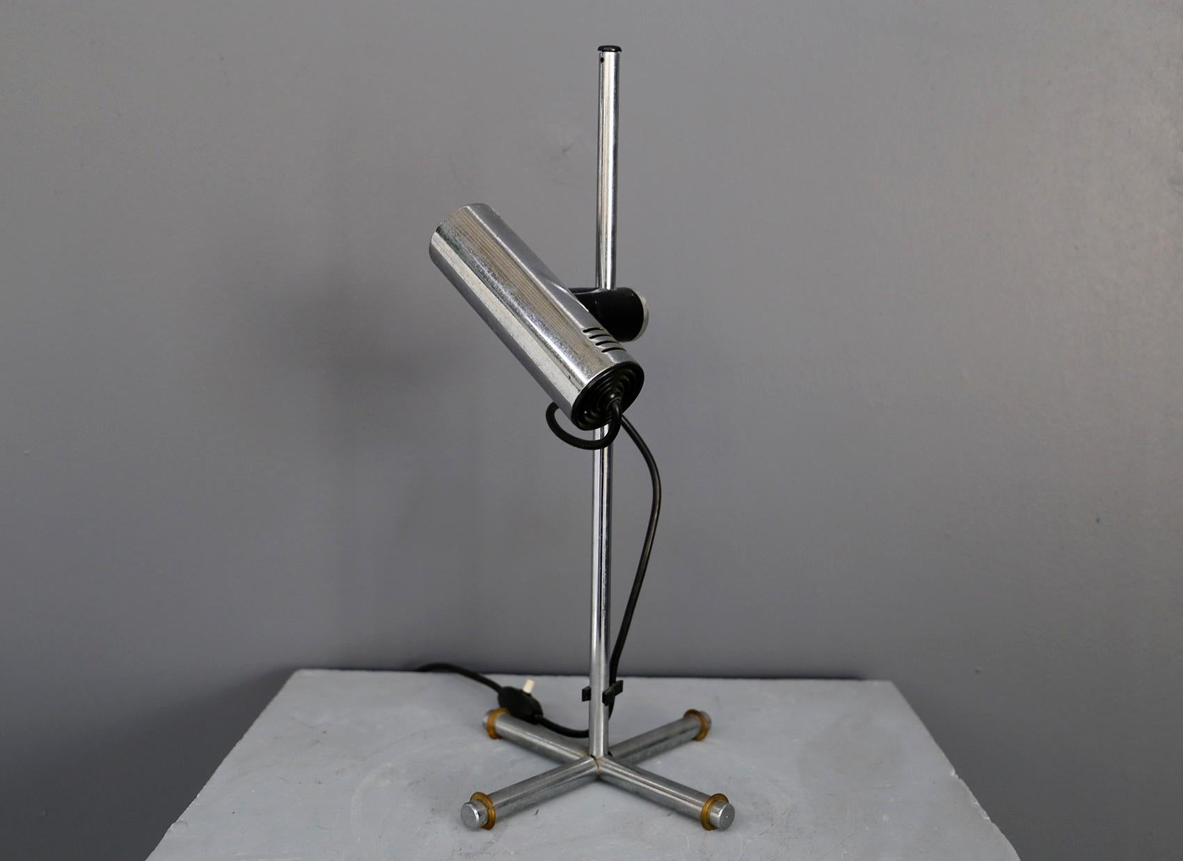 Italian Midcentury Table Lamp in Chrome-Plated Steel, 1970s In Good Condition In Milano, IT