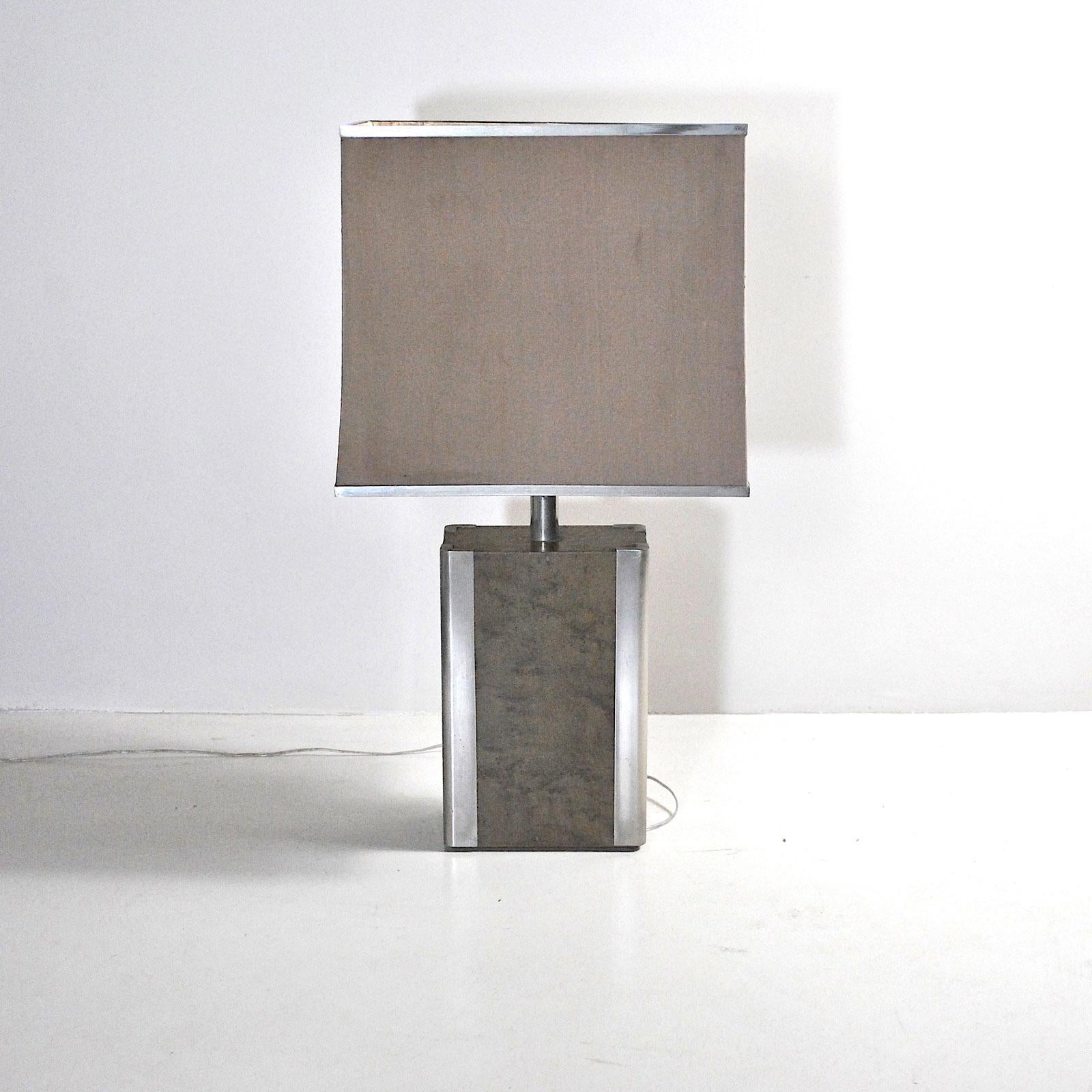 An Italian table lamp in steel an wood from the 1970s.
The lamp has no defects but only its patina
The lamp is sold without the lampshade in the picture, but it can be requested in the form, sizes and colors at will with an extra price.