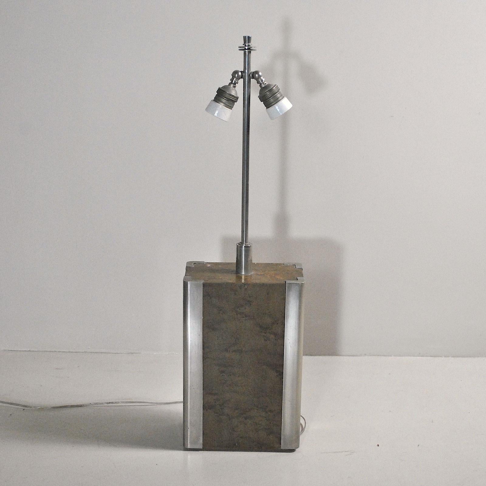 Italian Midcentury Table Lamp in Drawn Wood and Steel from the 1970s For Sale 4