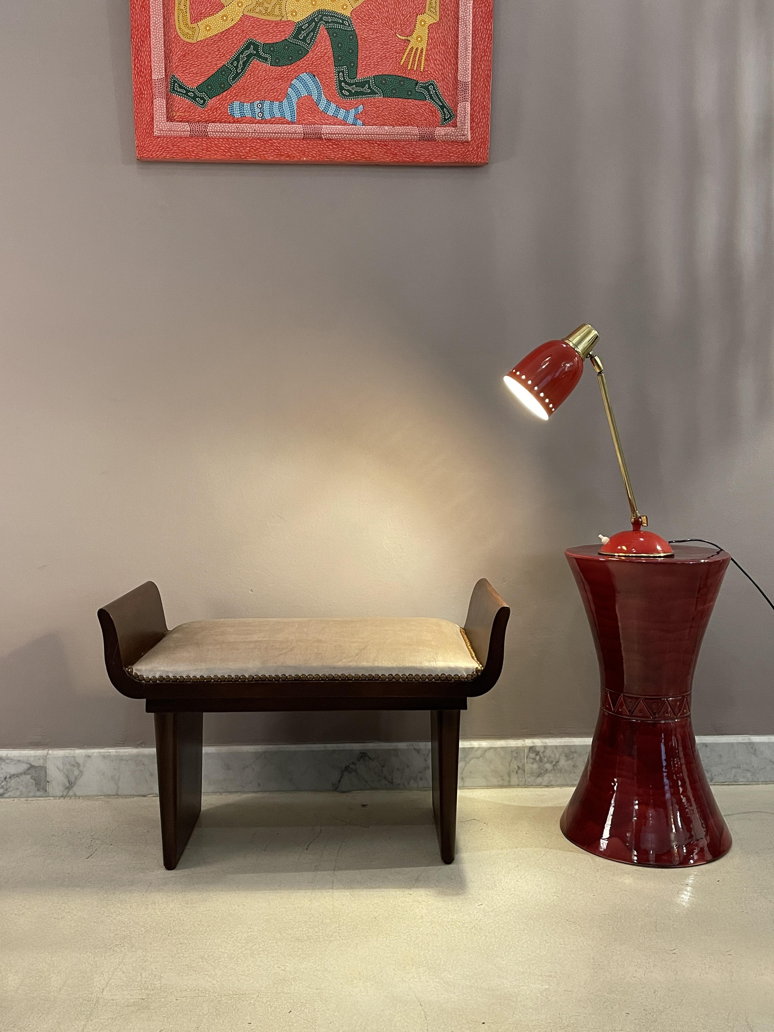 Italienische rote Mid-Century-Modern-Schreibtischlampe von Stilnovo, 1950er Jahre (Moderne der Mitte des Jahrhunderts) im Angebot