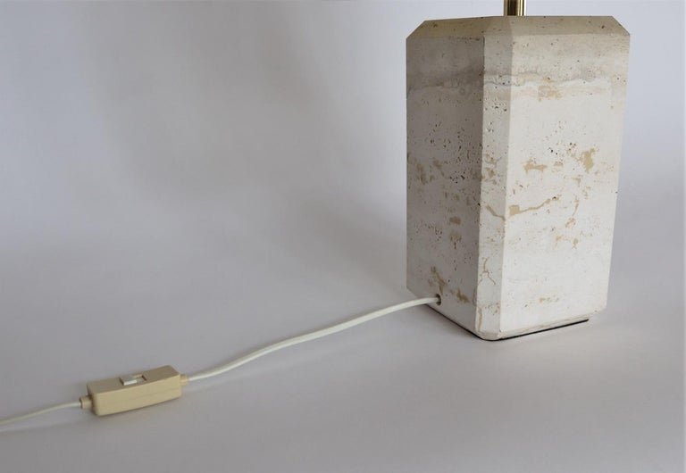 Italian Midcentury Table Lamp in Travertine Marble with Original Lampshade 1970s For Sale 1