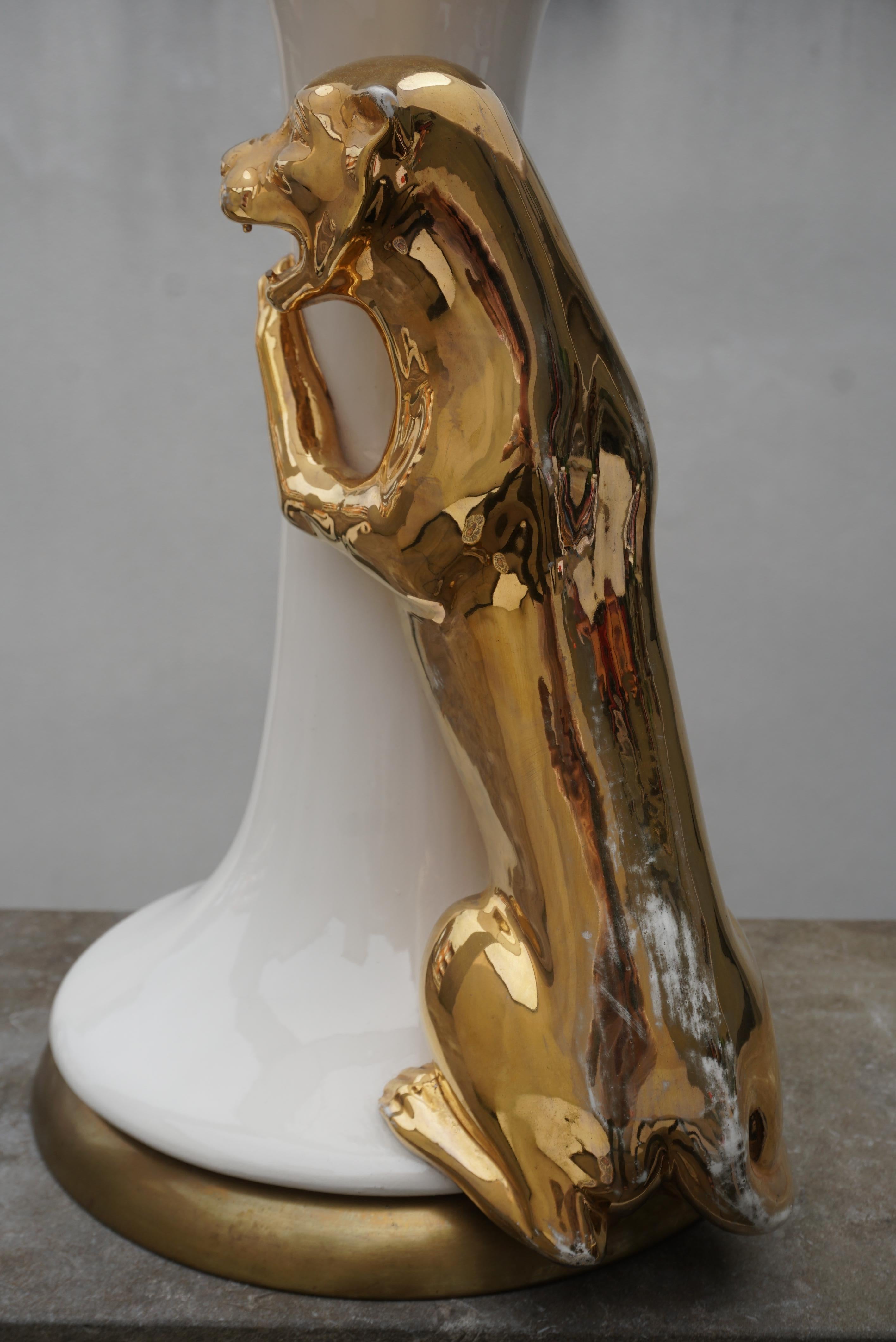 Italian Midcentury Table Lamp with Ceramic Gilt Panther, 1970s For Sale 3