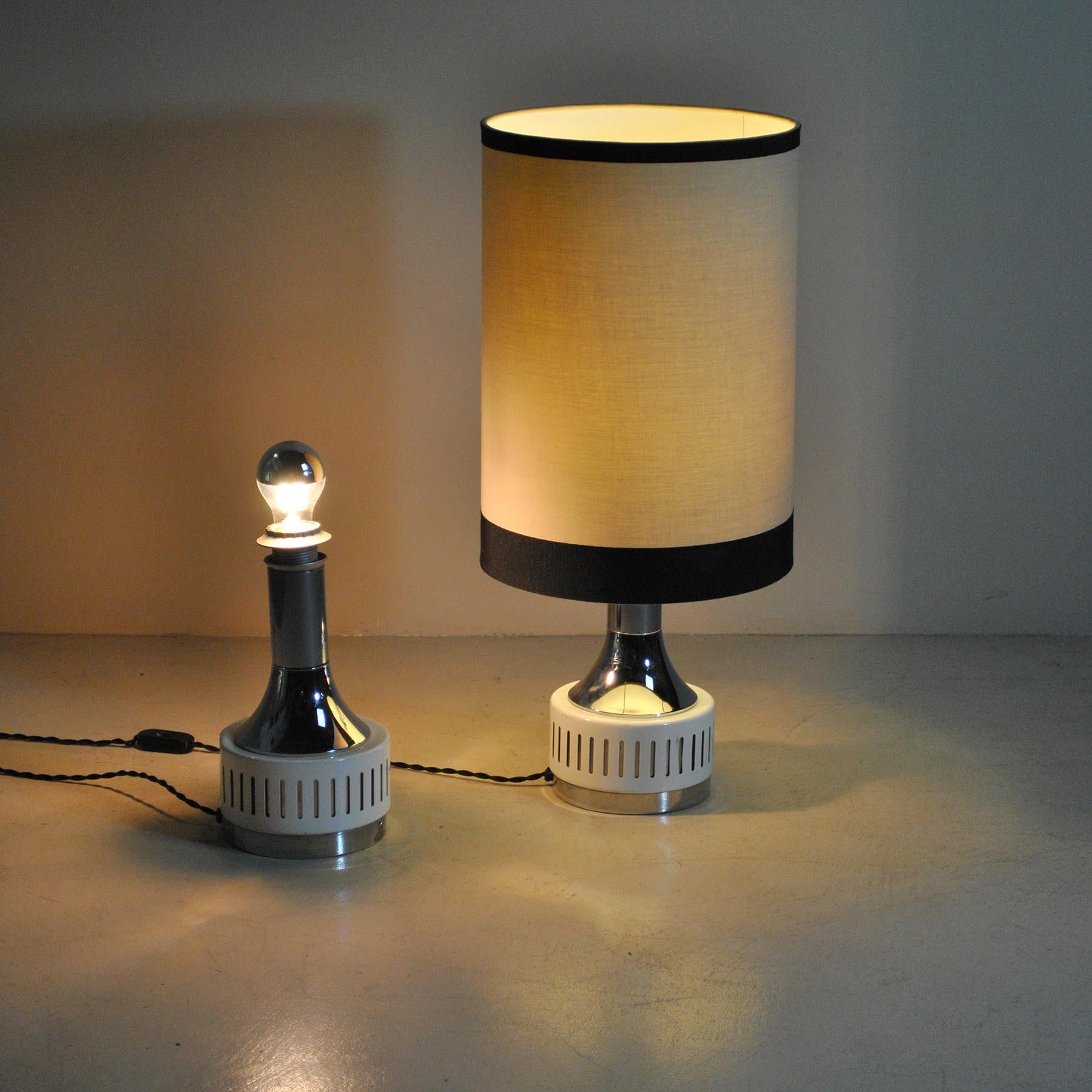 Mid-Century Modern Lampes de table italiennes du milieu du siècle dernier des années soixante en vente