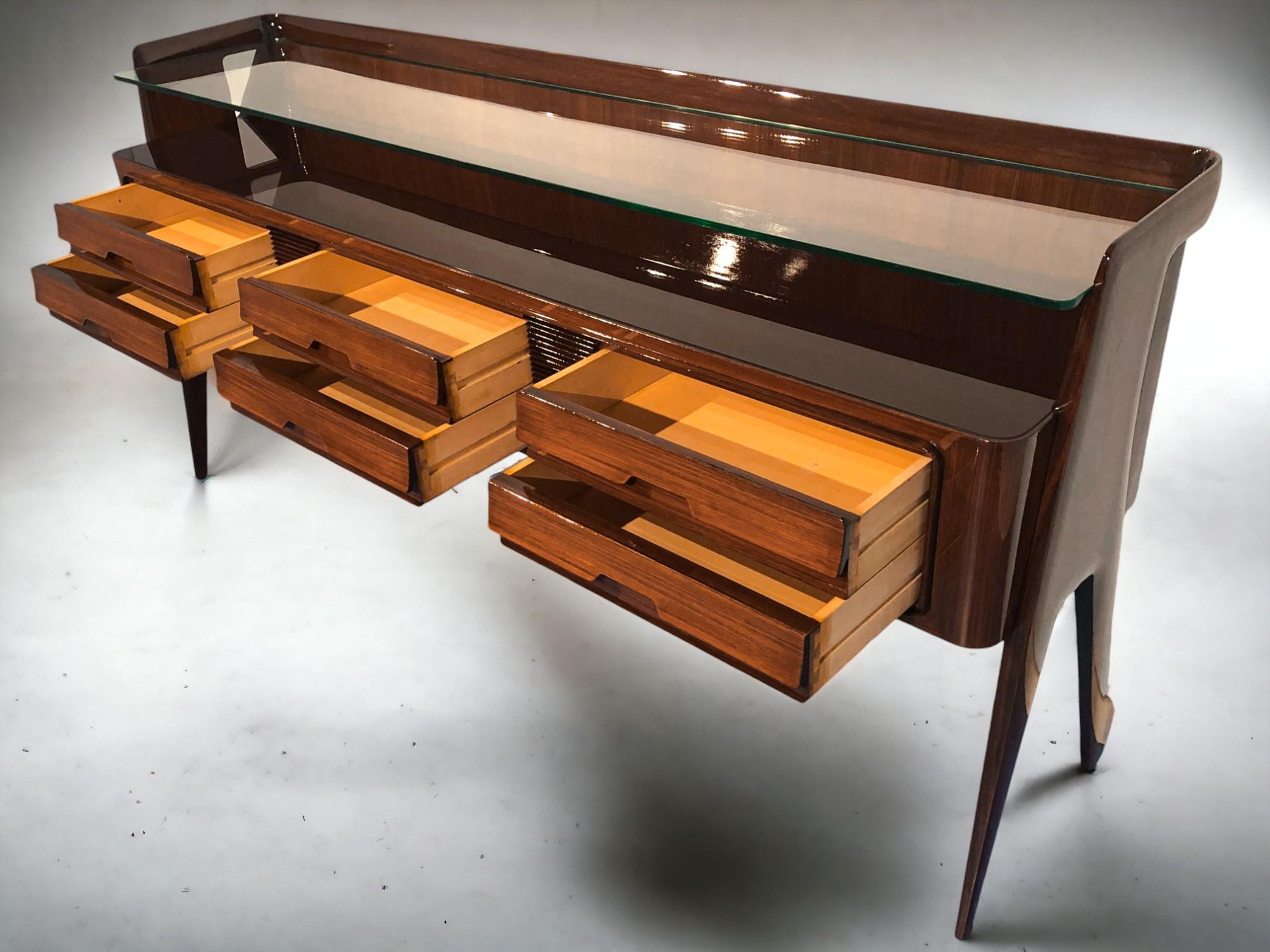 Italian Midcentury Sideboard  or Chest of Drawers by Vittorio Dassi, 1950s For Sale 3