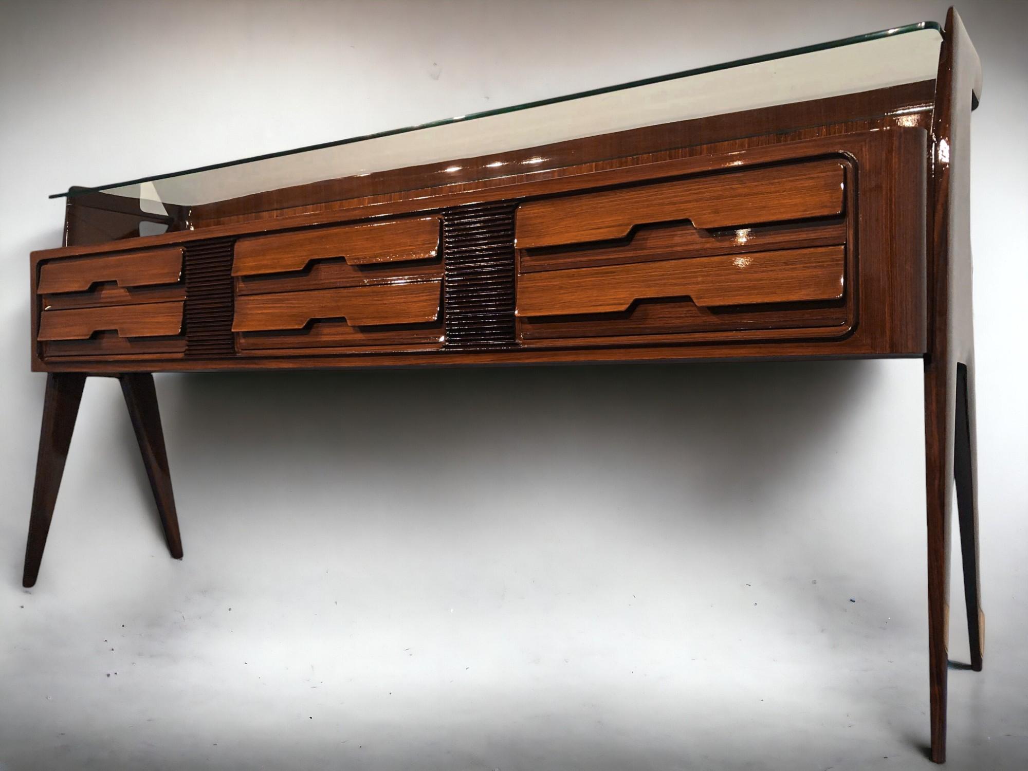 Italian Midcentury Sideboard  or Chest of Drawers by Vittorio Dassi, 1950s For Sale 6