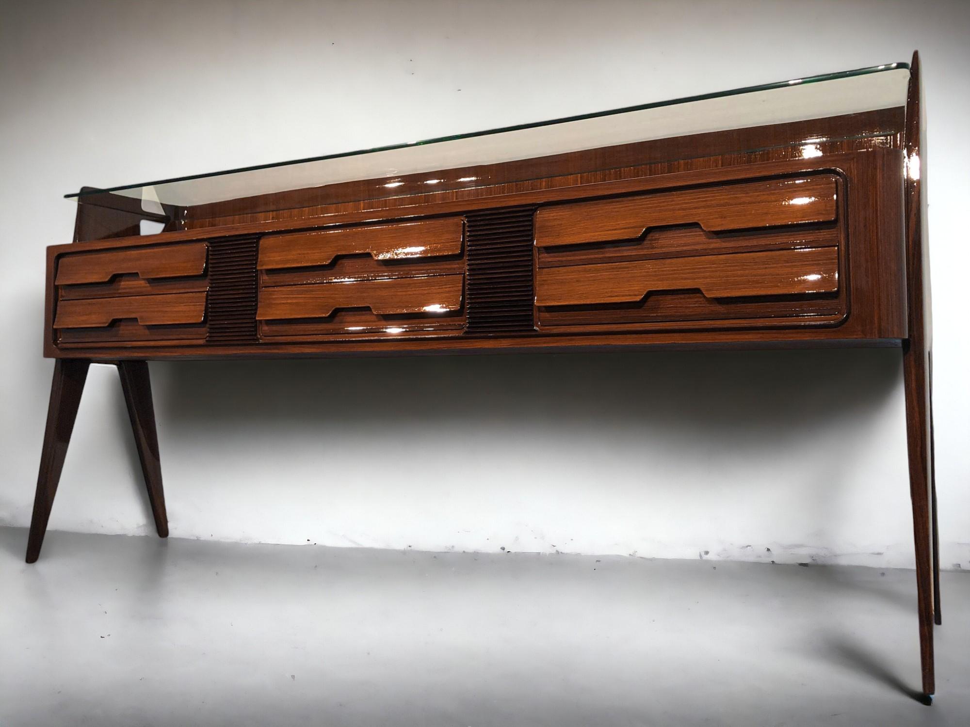 Mid-Century Modern Italian Midcentury Sideboard  or Chest of Drawers by Vittorio Dassi, 1950s For Sale