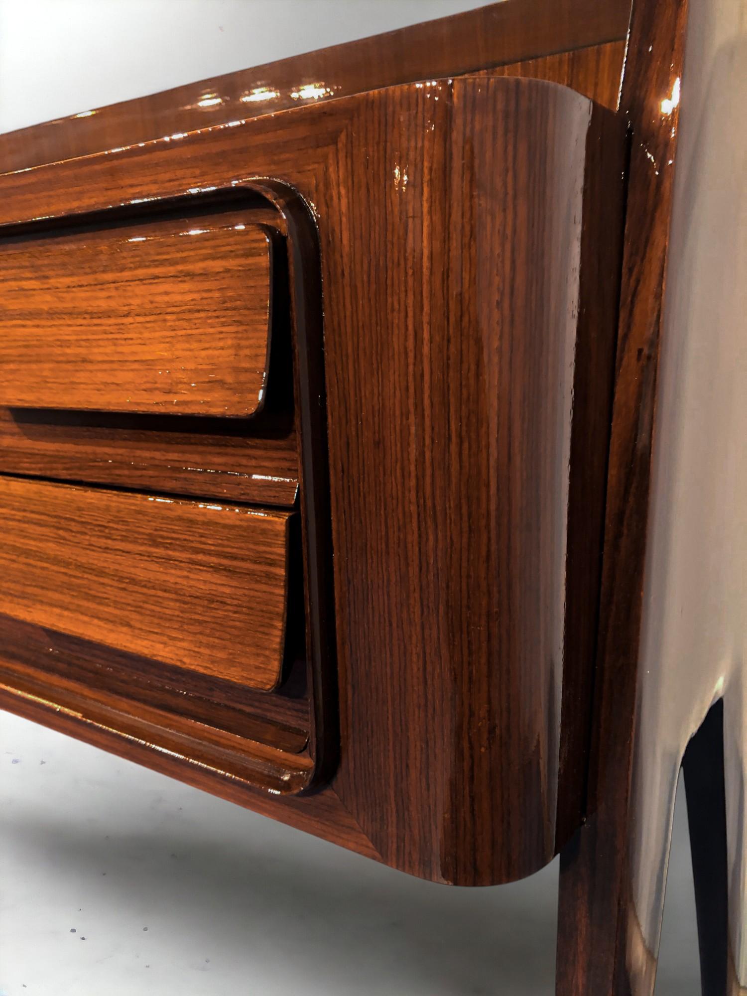 Mid-20th Century Italian Midcentury Sideboard  or Chest of Drawers by Vittorio Dassi, 1950s For Sale