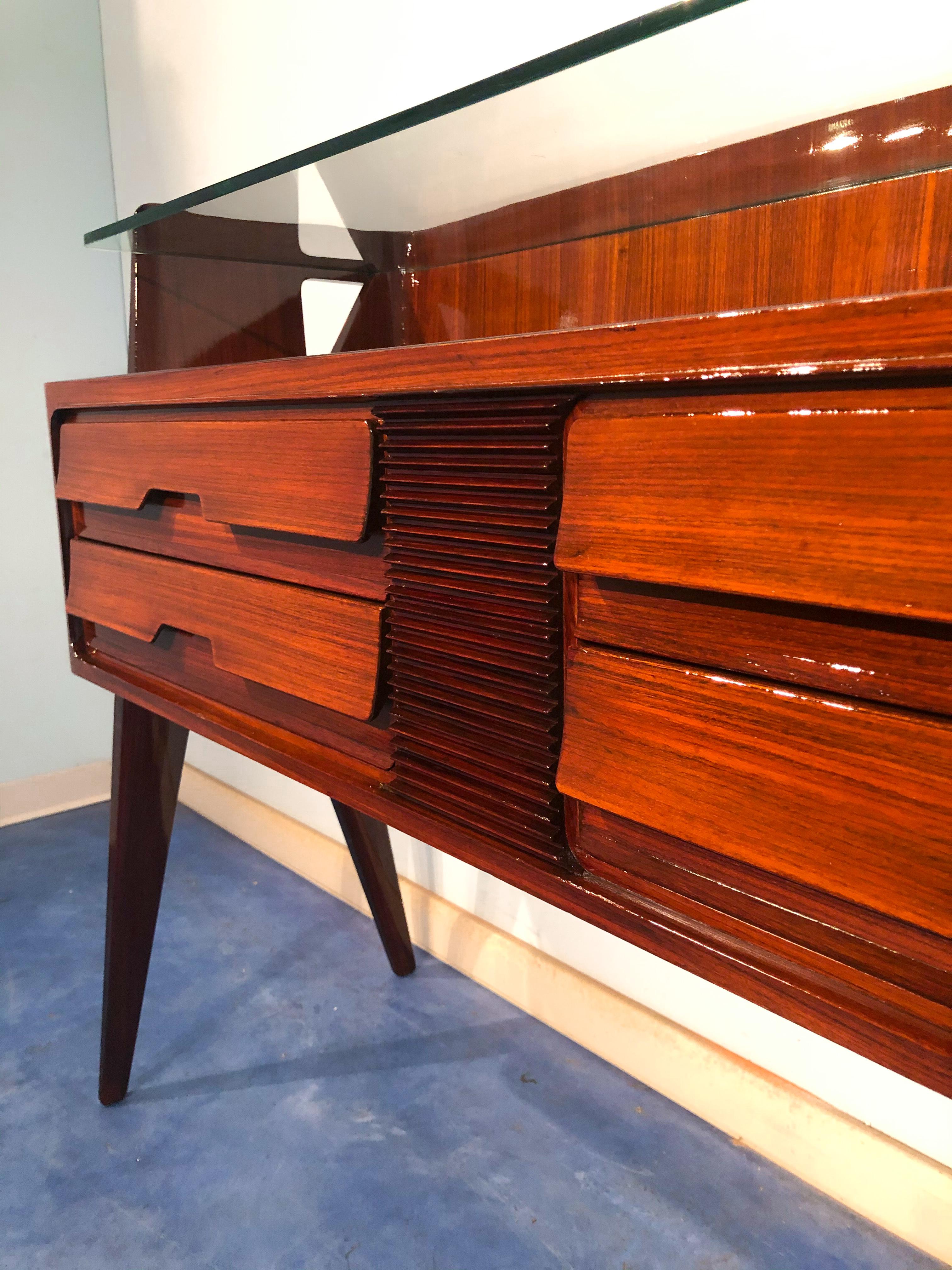 Italienisches Sideboard aus Teakholz aus der Mitte des Jahrhunderts von Vittorio & Plinio Dassi, 1950er Jahre im Angebot 3