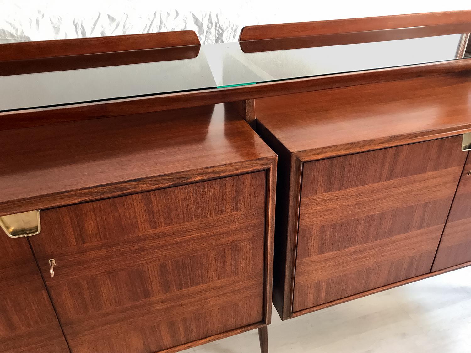 Italian Mid-Century Teakwood Sideboard by La Permanente Mobili Cantù, 1950s For Sale 1