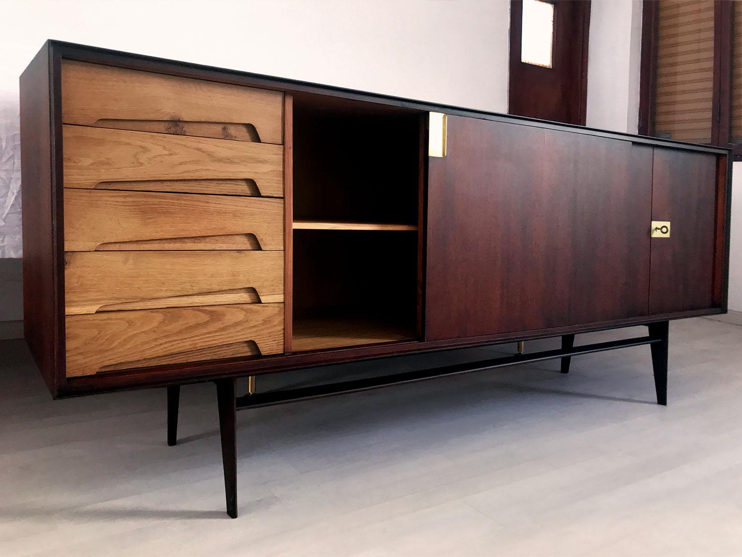 Italian Midcentury Teakwood Sideboard by Vittorio Dassi, 1950s 5