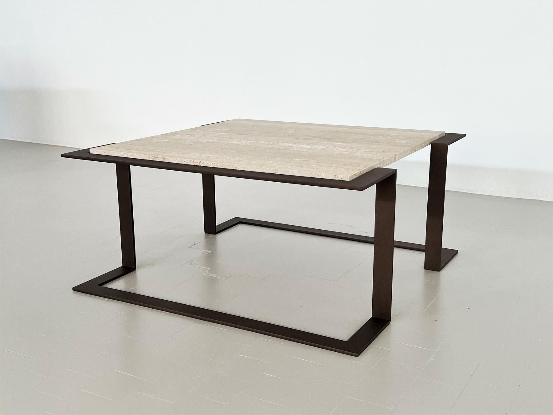 Italian Mid-Century Travertine Marble Coffee Table and Metal Base, 1970 In Good Condition For Sale In Morazzone, Varese