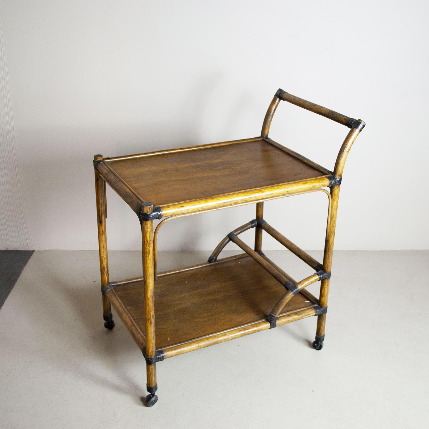 Italian Midcentury Trolley Bar in Bamboo For Sale 2