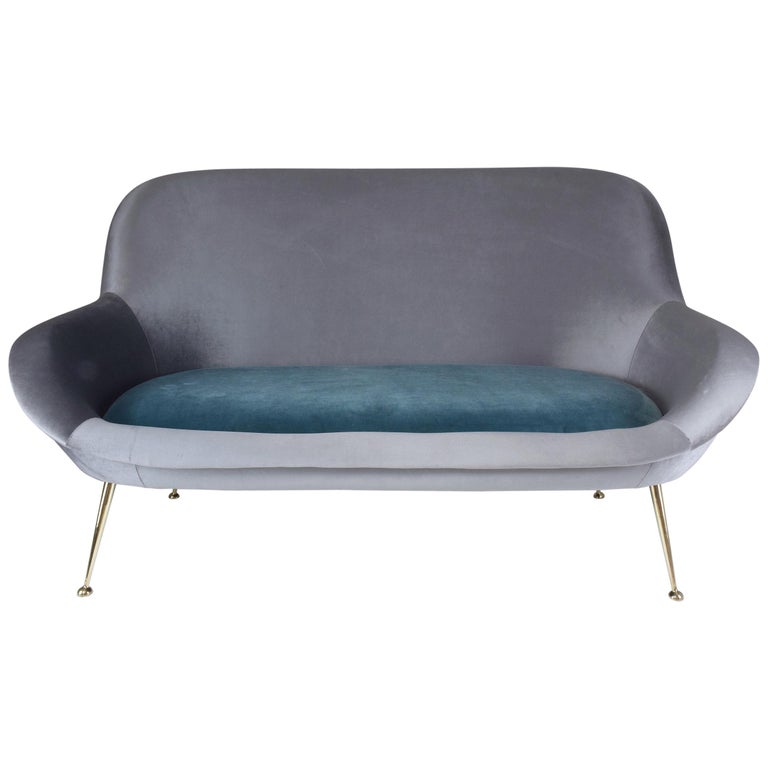 Italian Midcentury Velvet Sofa by ISA Bergamo, 1950s For Sale