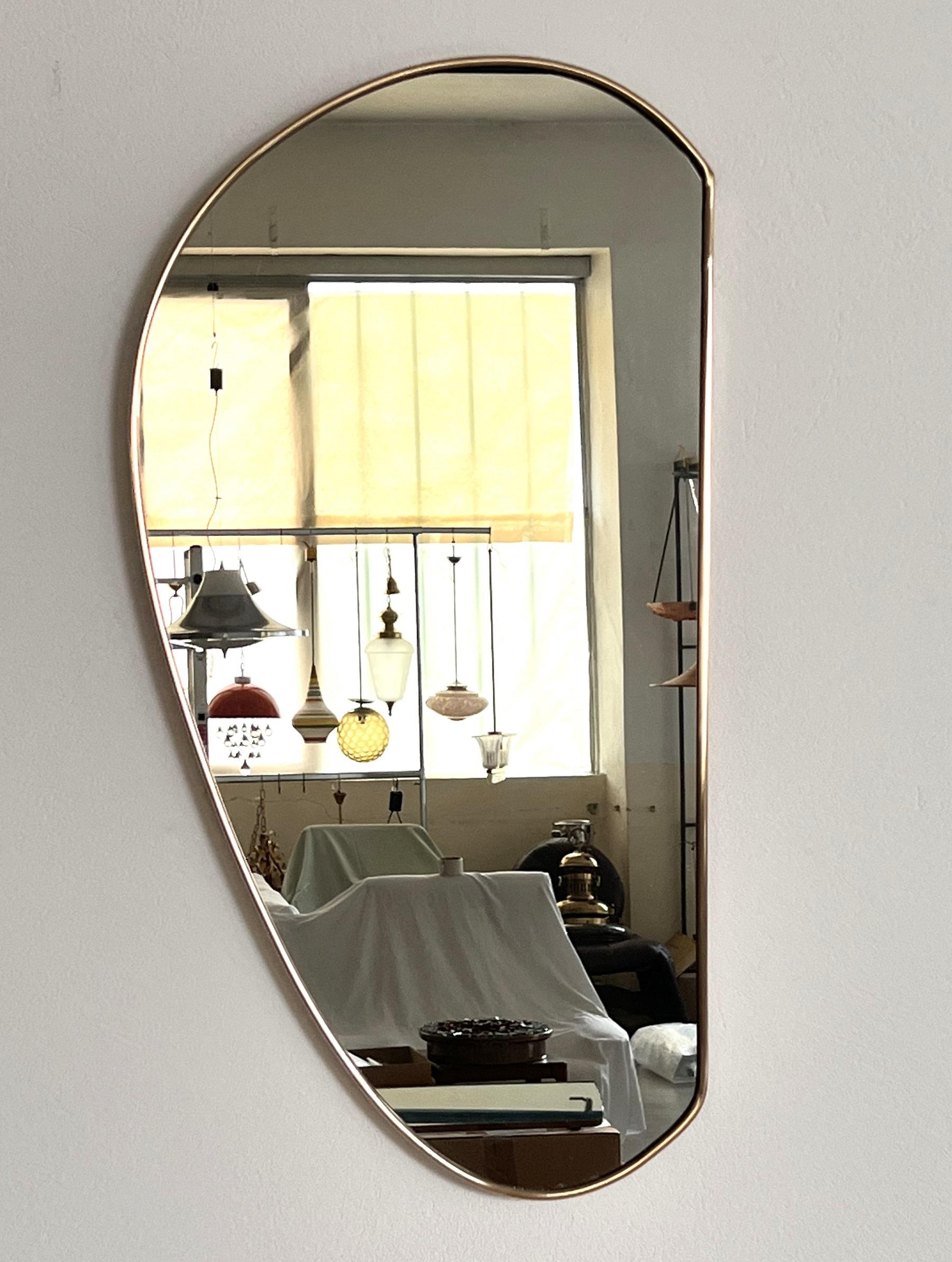 Mid-Century Modern Italian Midcentury Vintage Wall Mirror with Brass Frame, 1970s