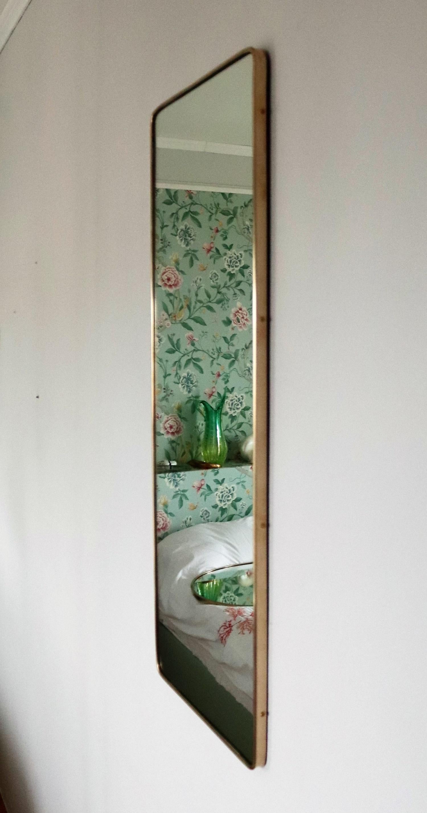 Italian Midcentury Vintage Wall Mirror with Original Brass Frame from the 1950s 1