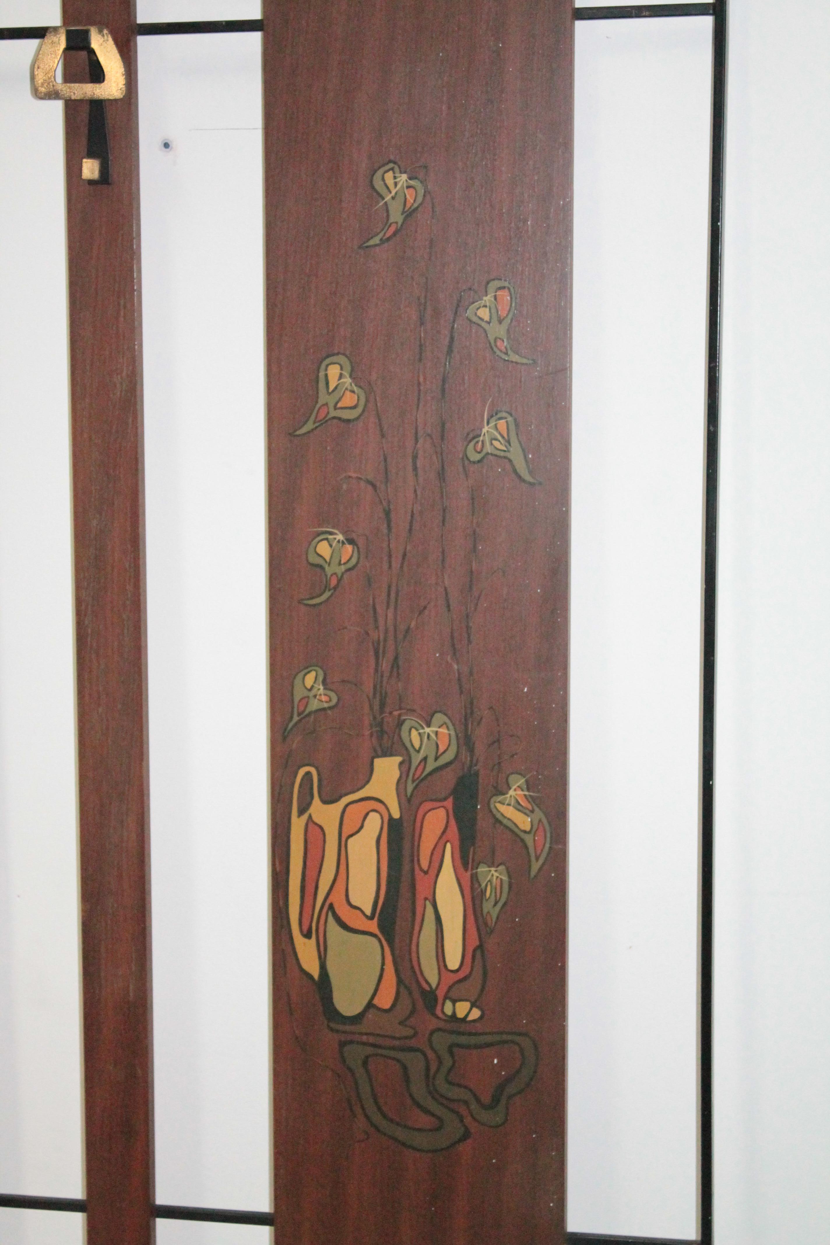 Italian Midcentury Wall Coat Hanger 1960s Campo e Graffi Style In Good Condition For Sale In Palermo, Palermo