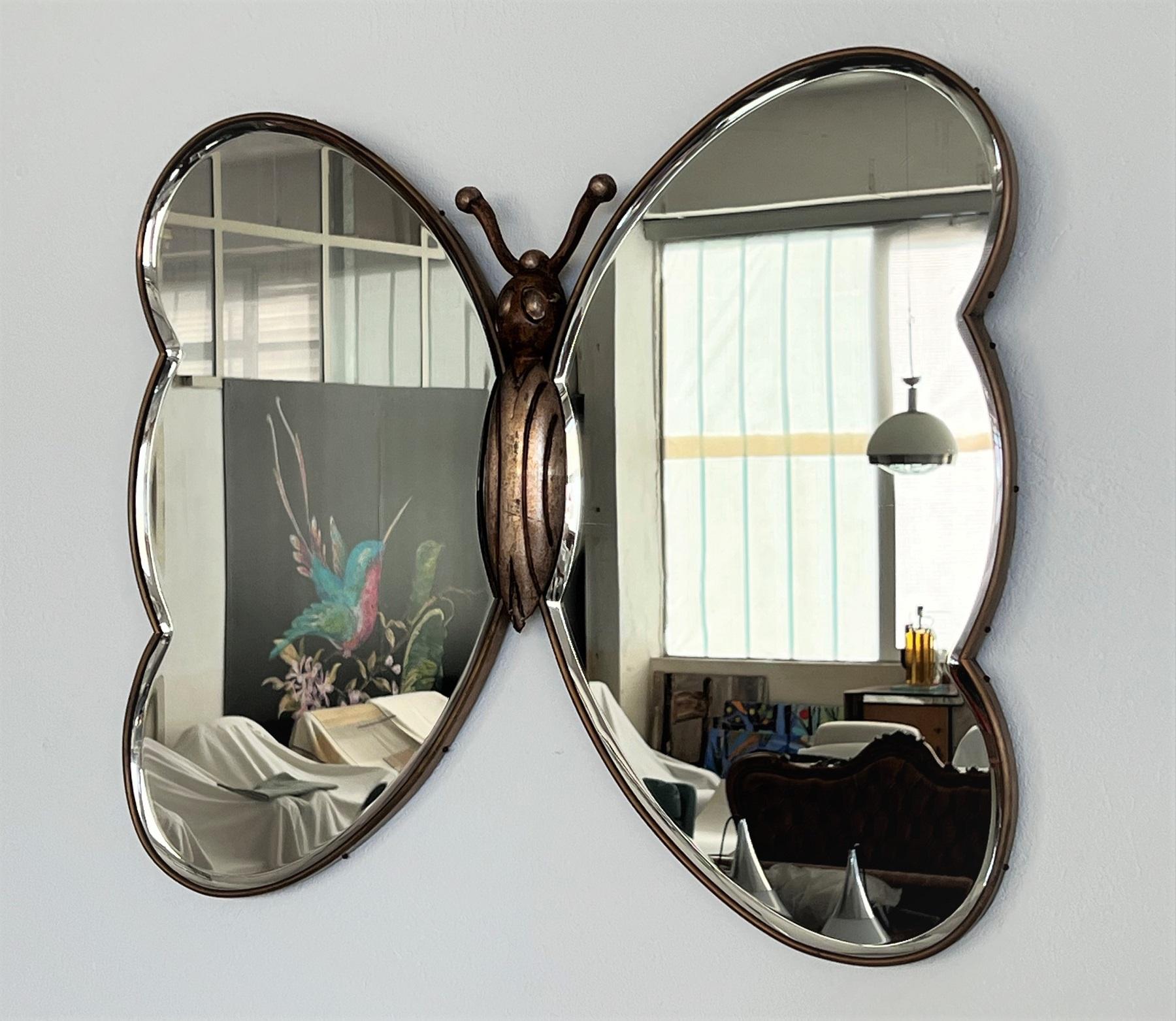 Italian Midcentury Wall Mirror in Butterfly Shape with Brass and Cut Glass, 1970 4