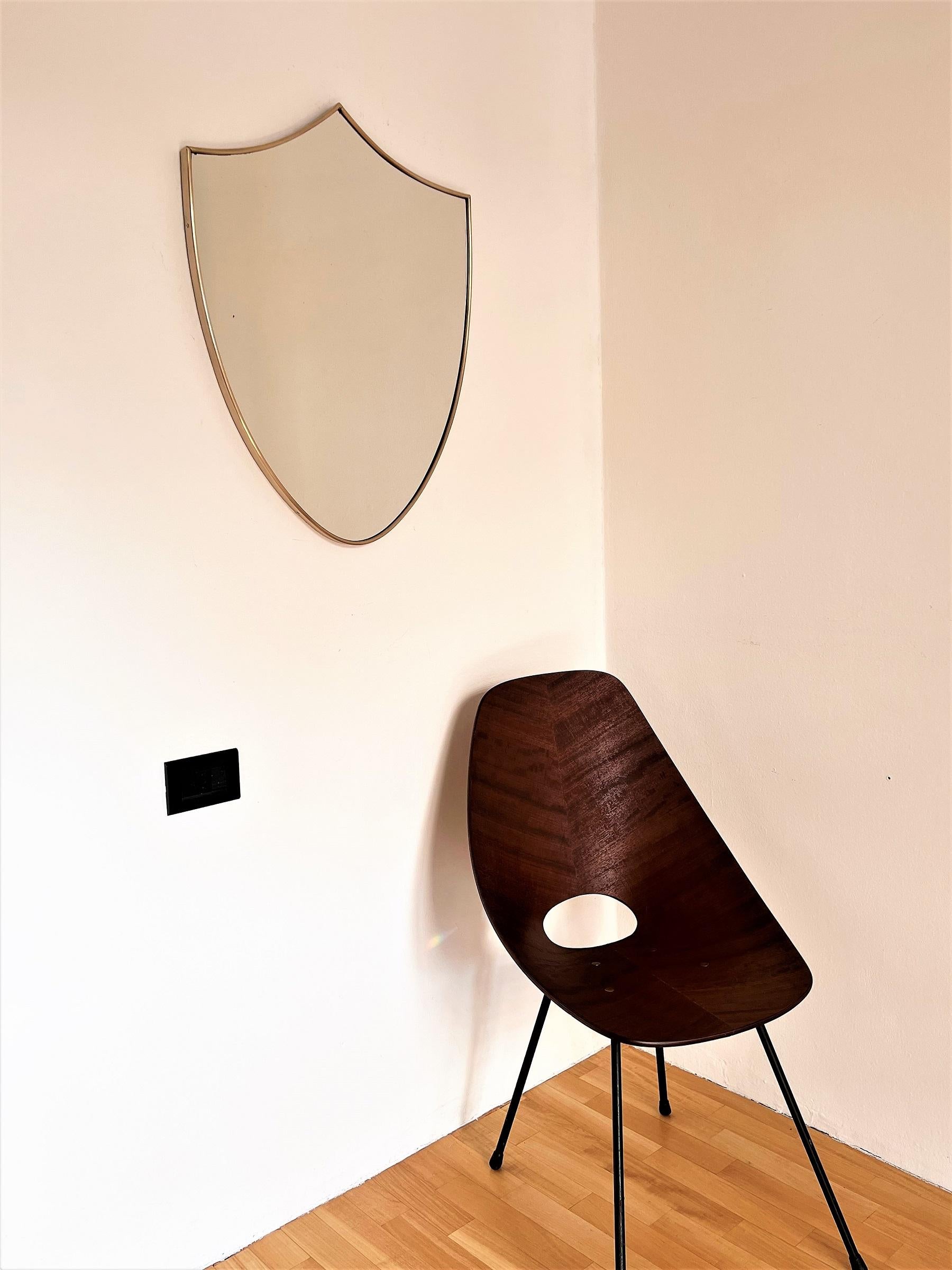 Italian Midcentury Wall Mirror with Brass Frame, 1970s For Sale 2