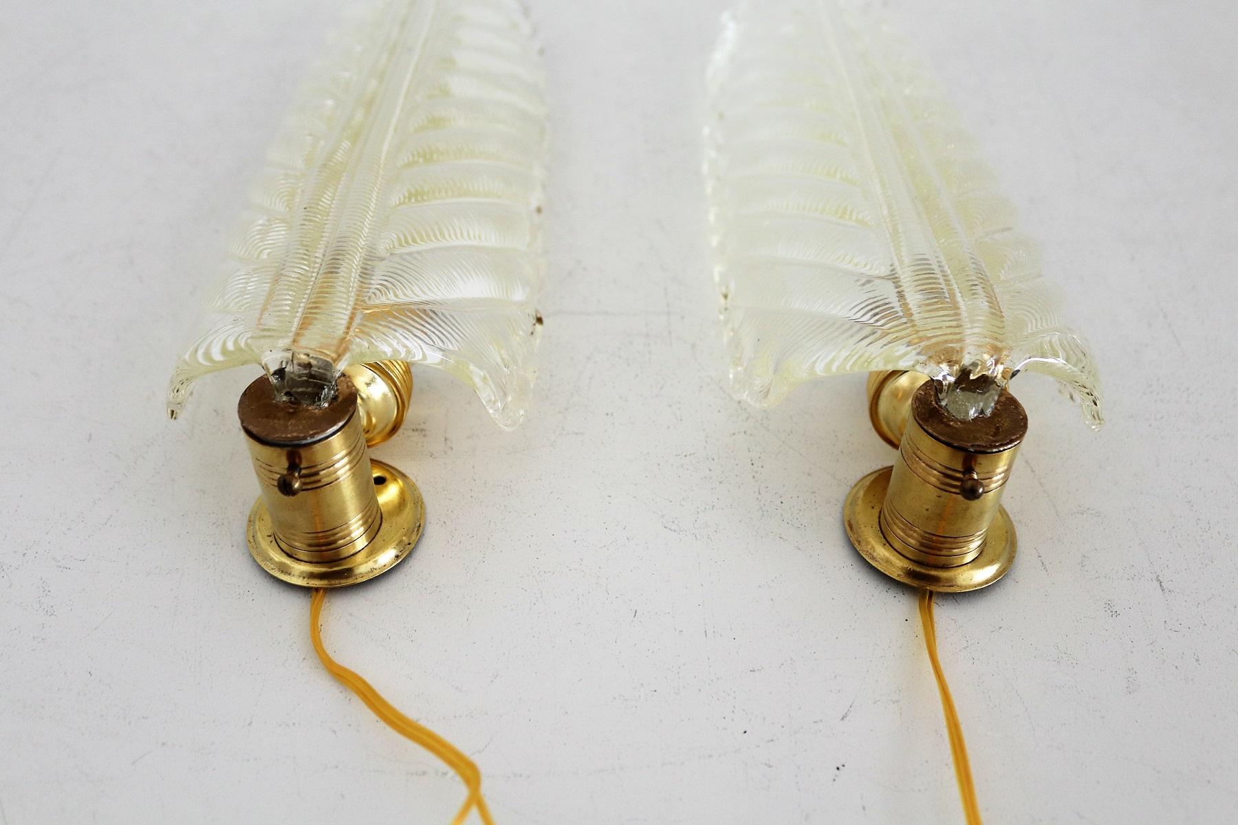 Italian Midcentury Wall Sconces Leaves in Murano Glass and Brass, 1970s 6