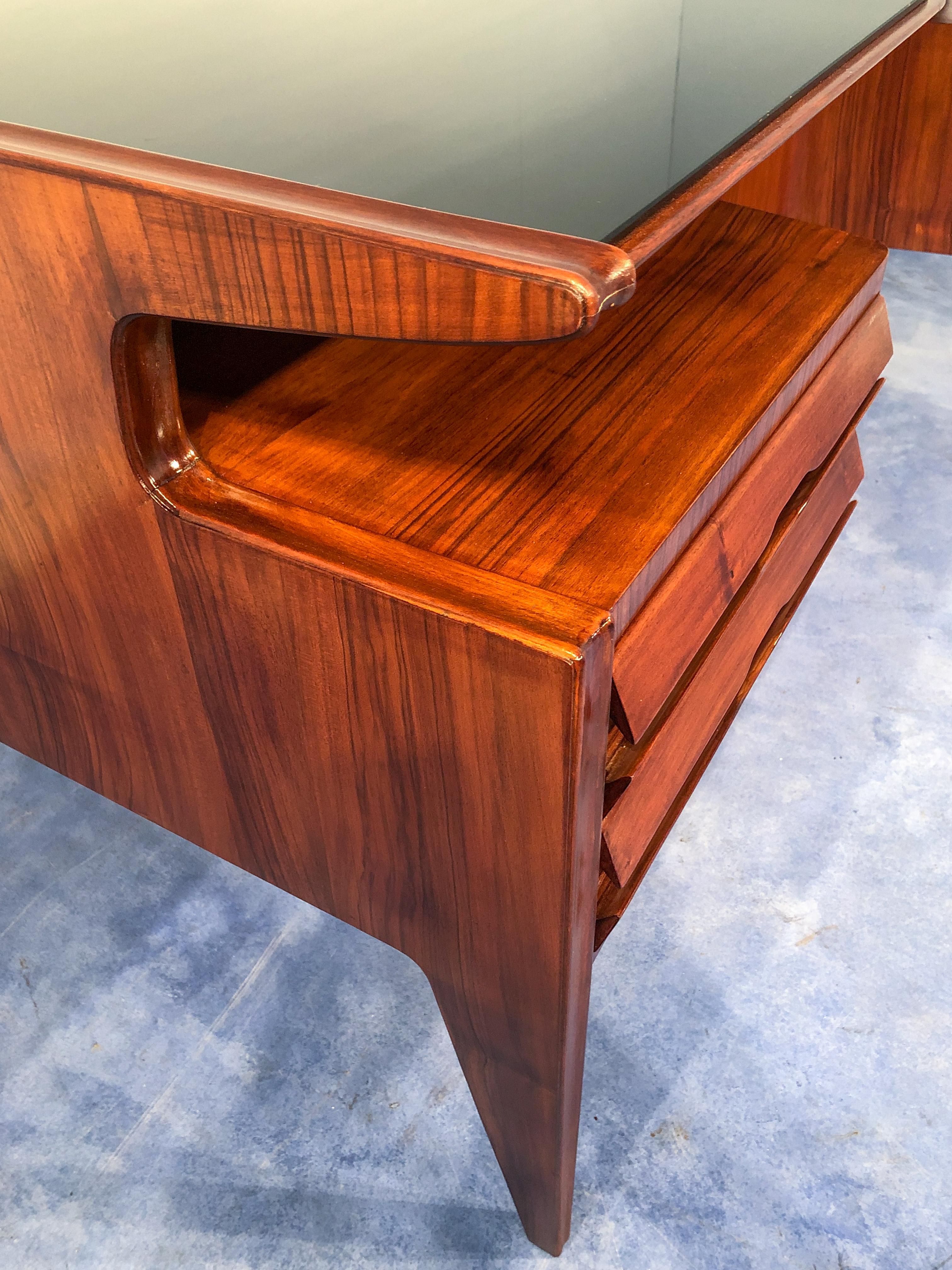 Italian Midcentury Walnut Executive Desk, Guglielmo Ulrich, 1950s 8