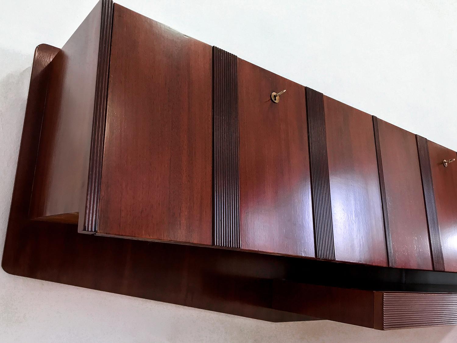 Italian Mid-Century Walnut Wall Mounted Sideboard Paolo Buffa style, 1950s 1